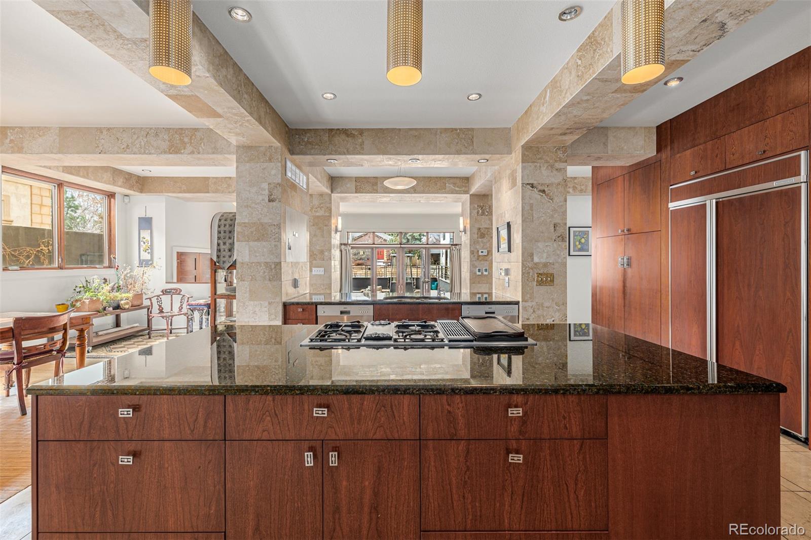MLS Image #12 for 776  ivanhoe street,denver, Colorado