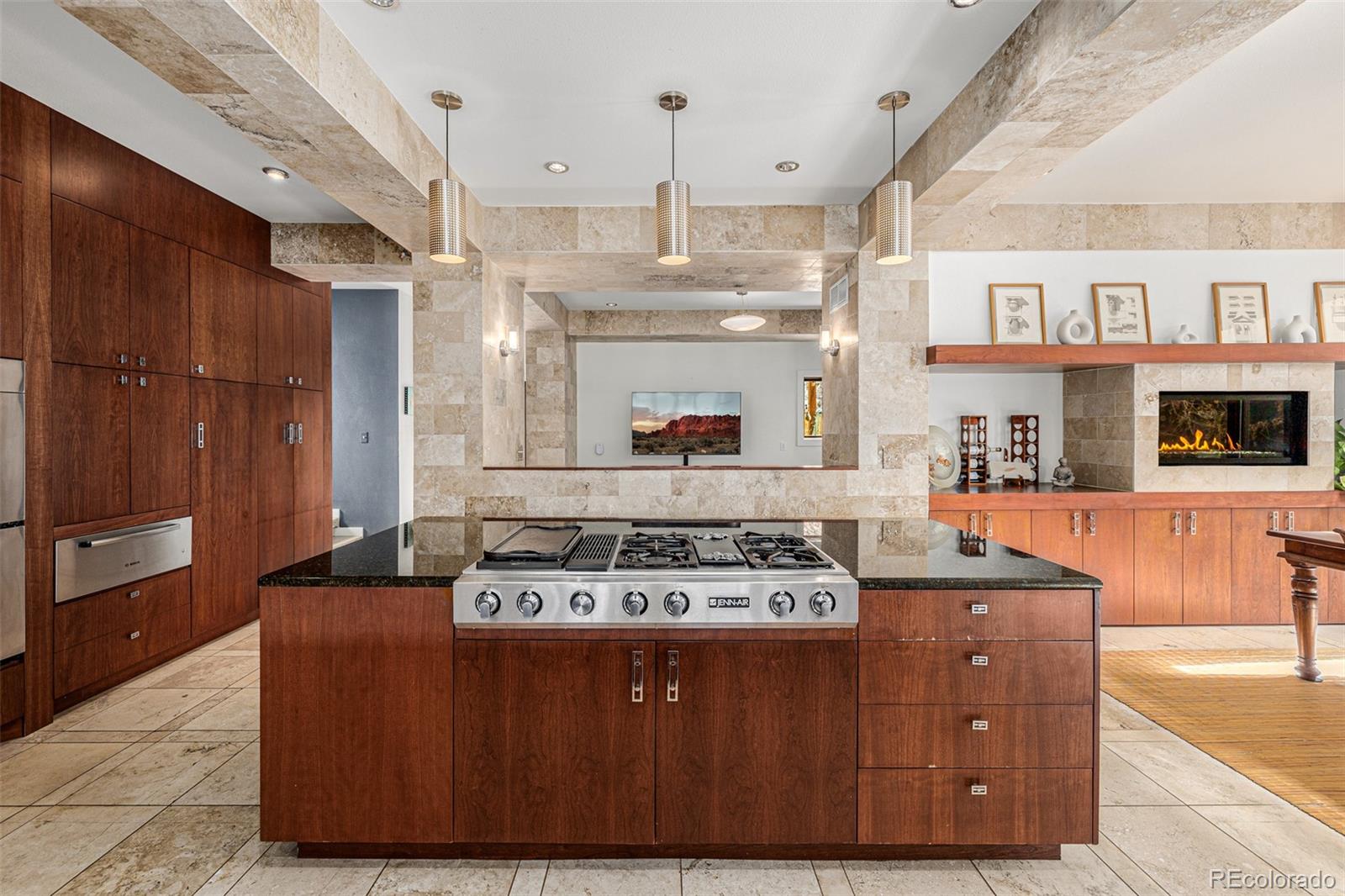 MLS Image #16 for 776  ivanhoe street,denver, Colorado
