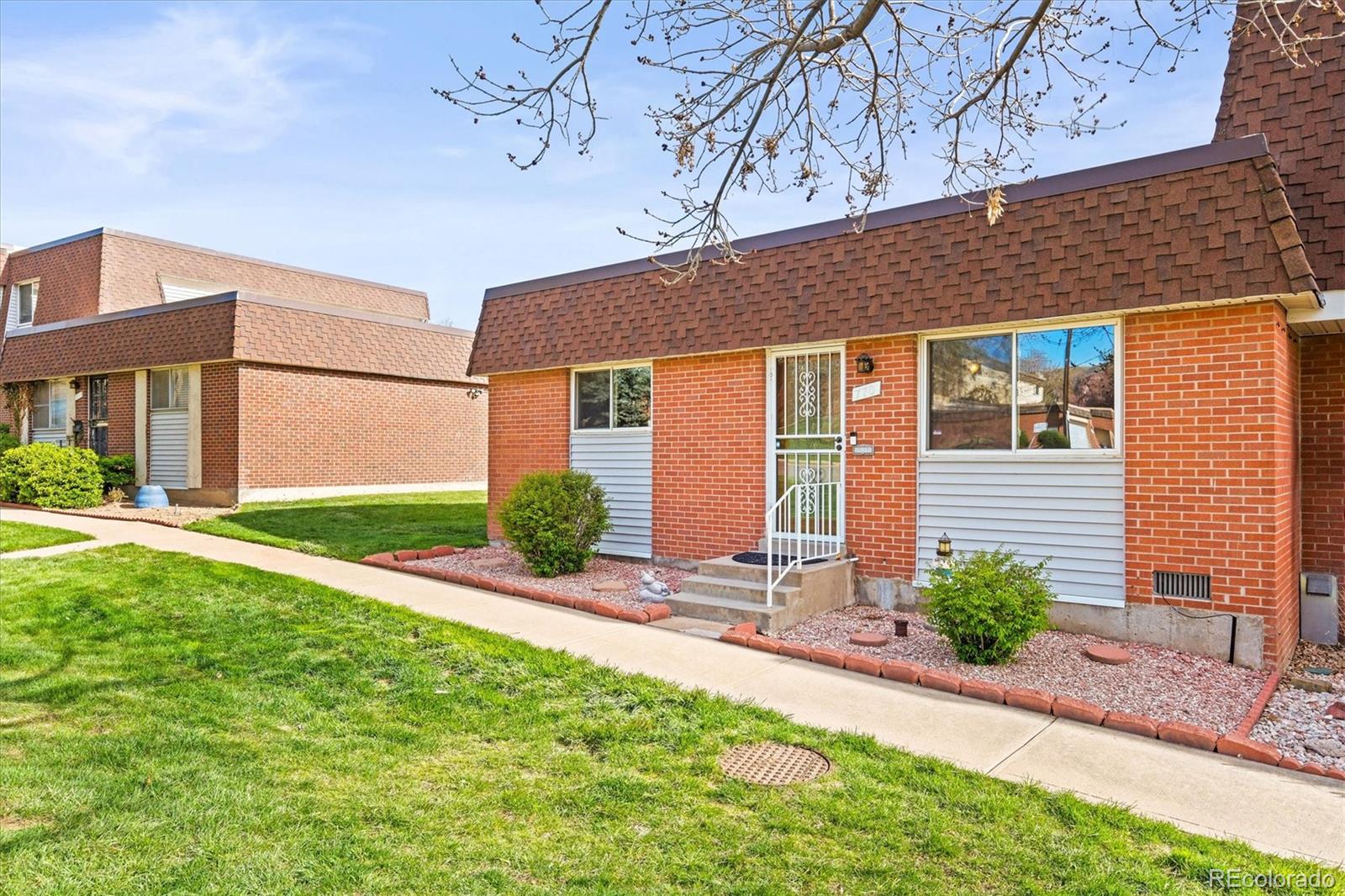 MLS Image #2 for 770 s youngfield ,lakewood, Colorado