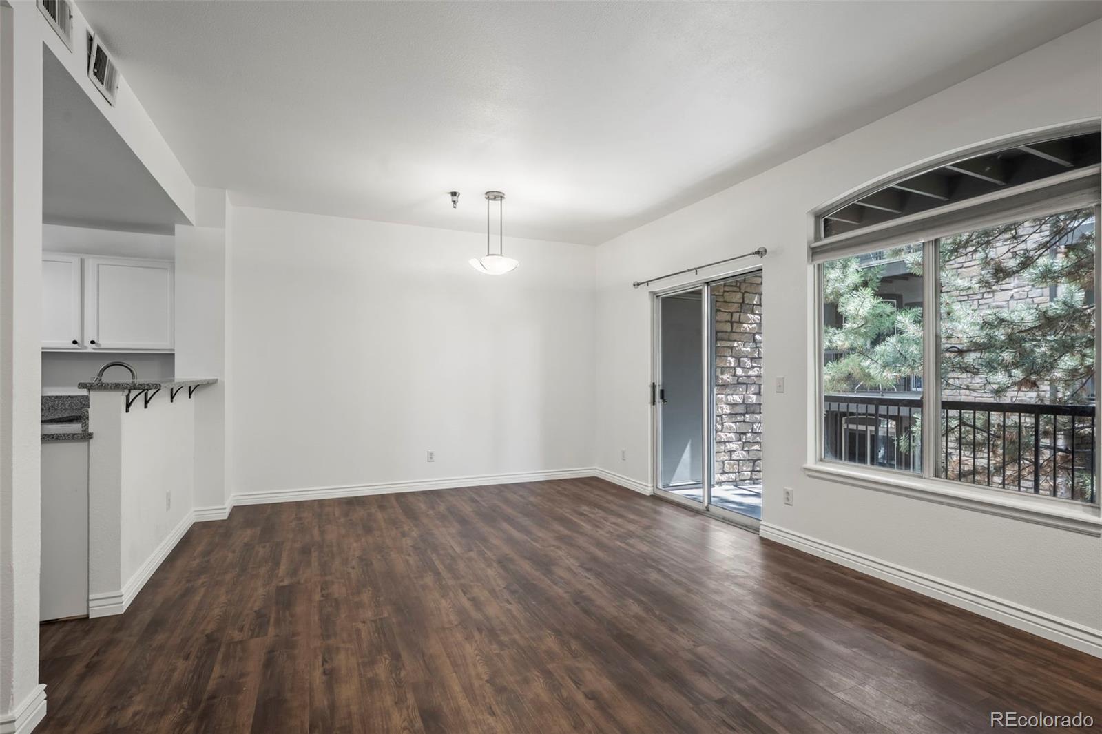MLS Image #3 for 2575 s syracuse way,denver, Colorado