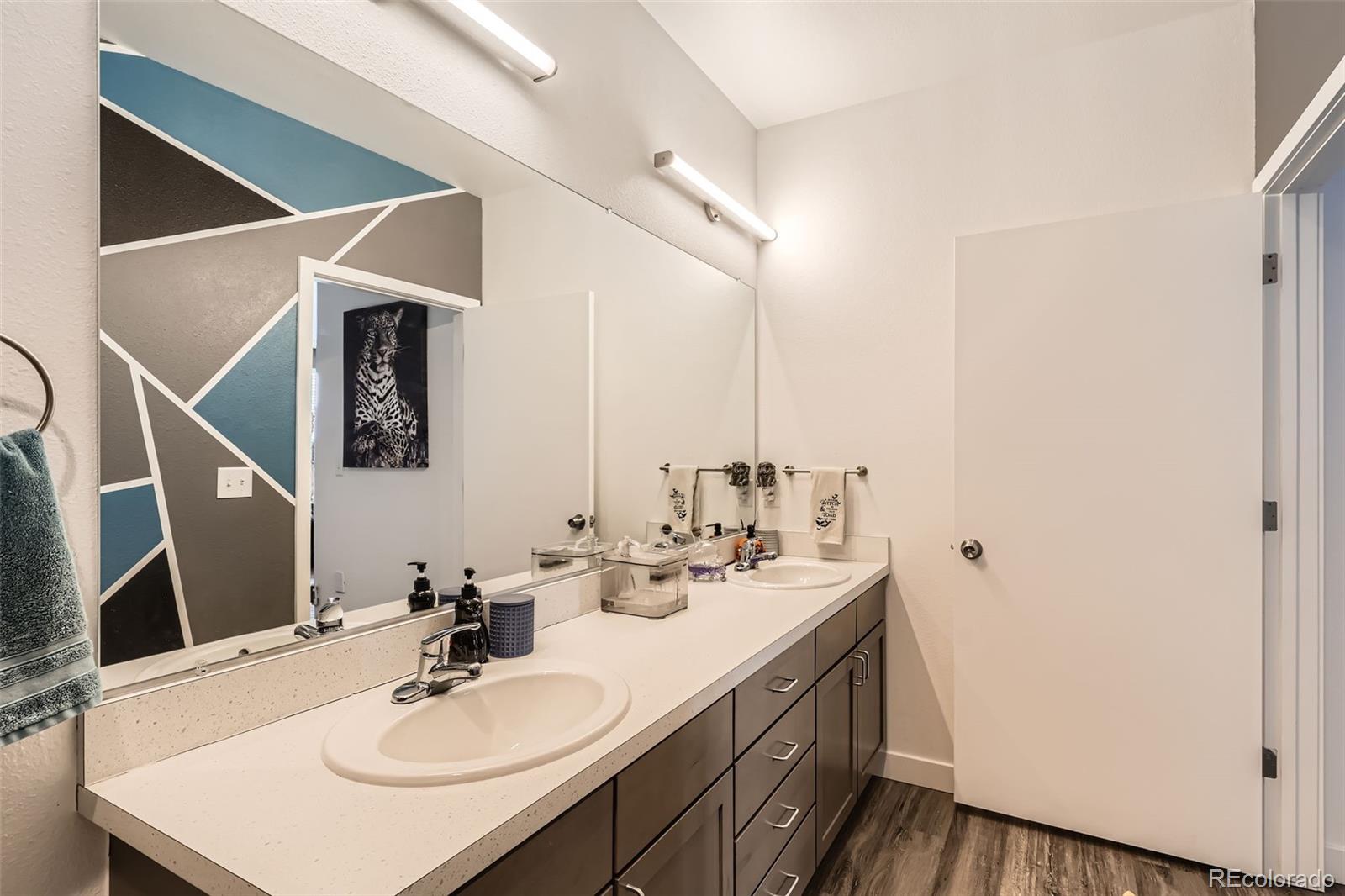 MLS Image #13 for 8475 e 36th avenue,denver, Colorado