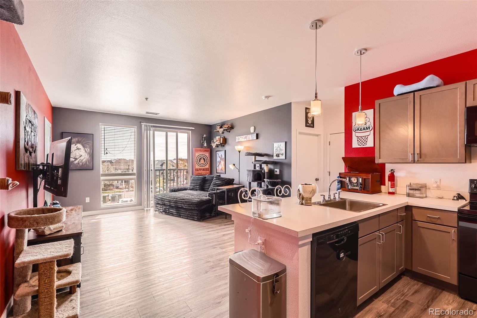 MLS Image #3 for 8475 e 36th avenue,denver, Colorado