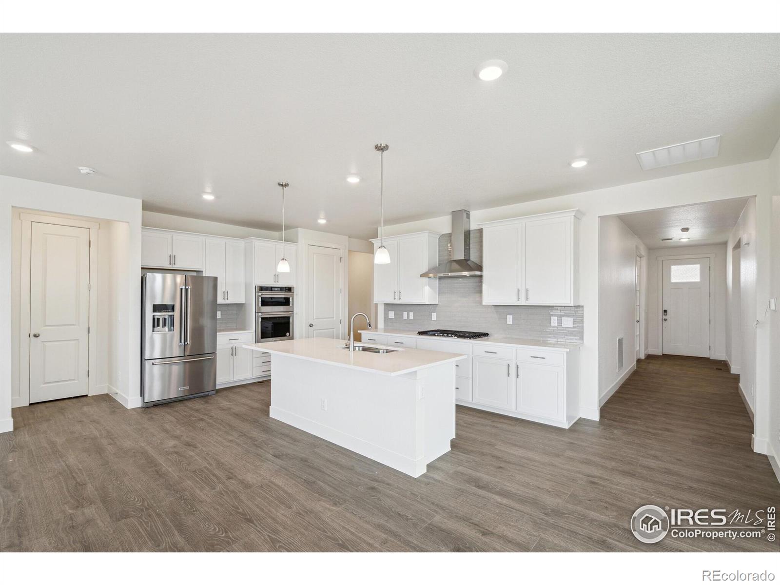 MLS Image #10 for 1884  sawtooth mountain drive,berthoud, Colorado
