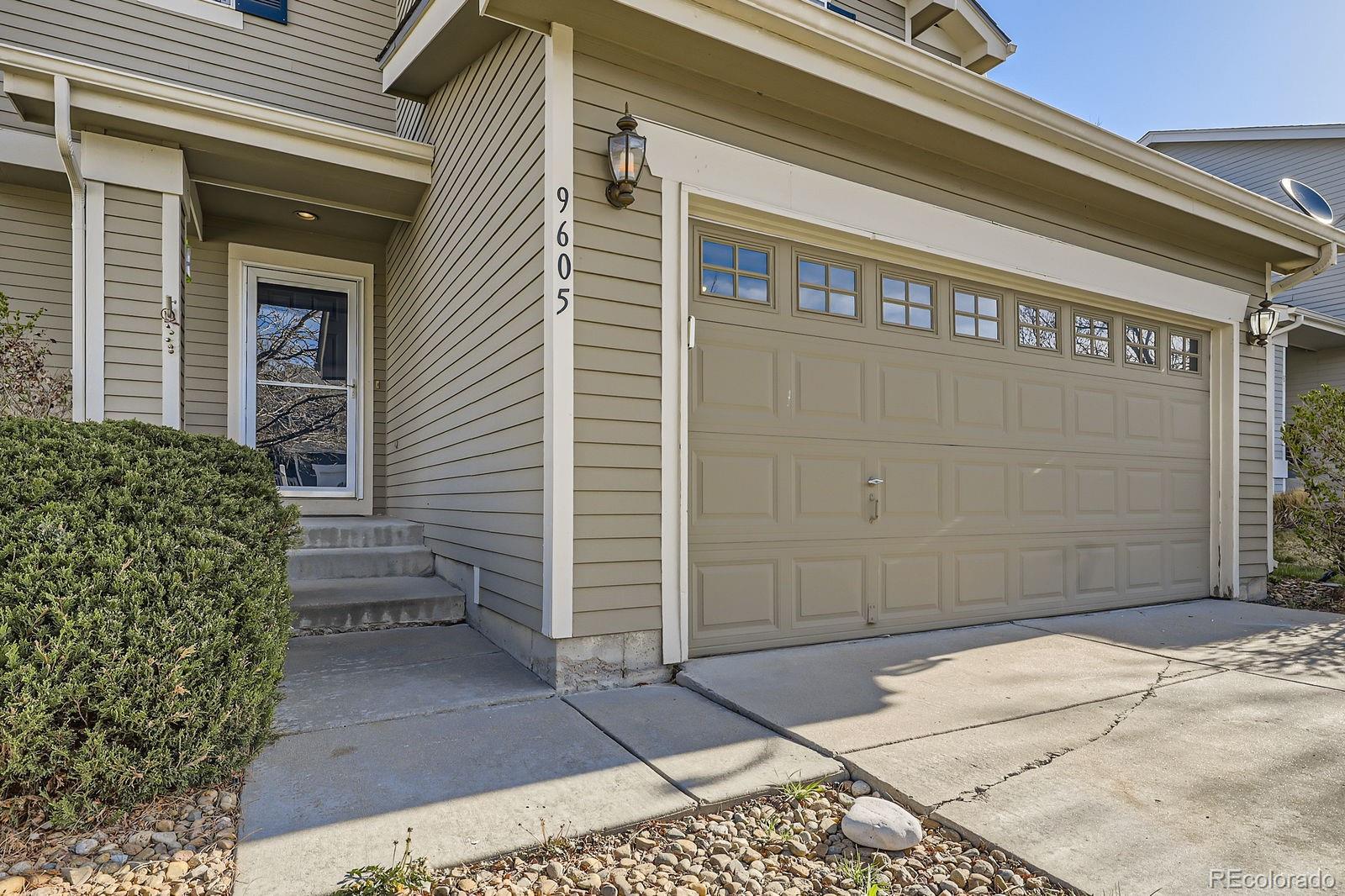 MLS Image #2 for 9605  elk mountain circle,littleton, Colorado