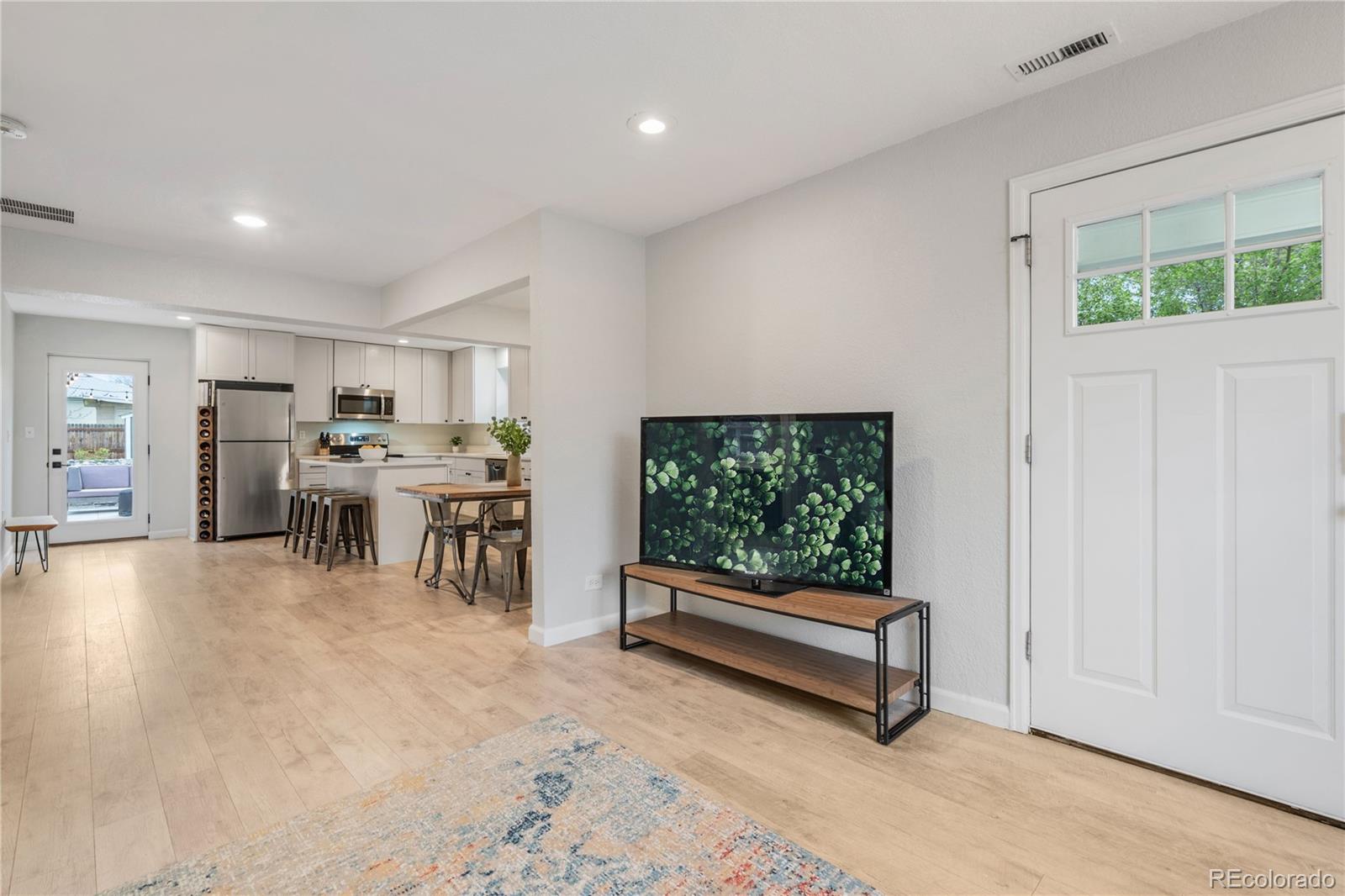 MLS Image #11 for 1645  wabash street,denver, Colorado