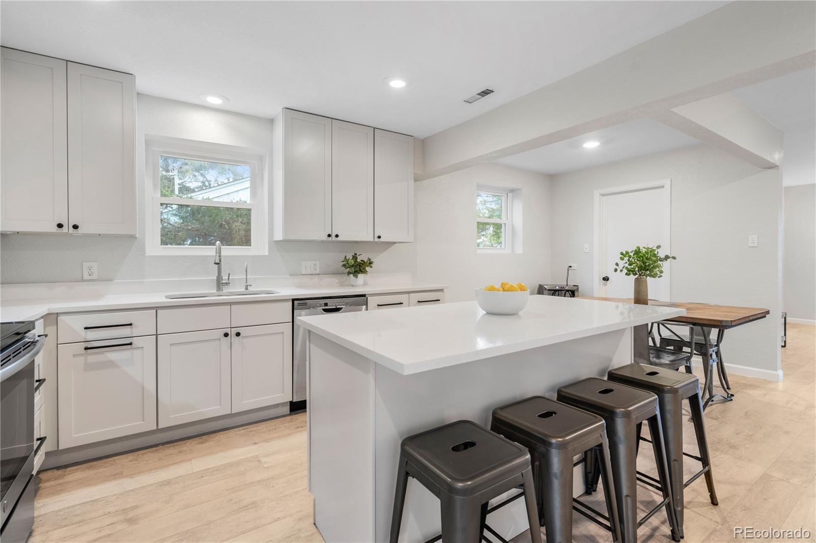 MLS Image #16 for 1645  wabash street,denver, Colorado