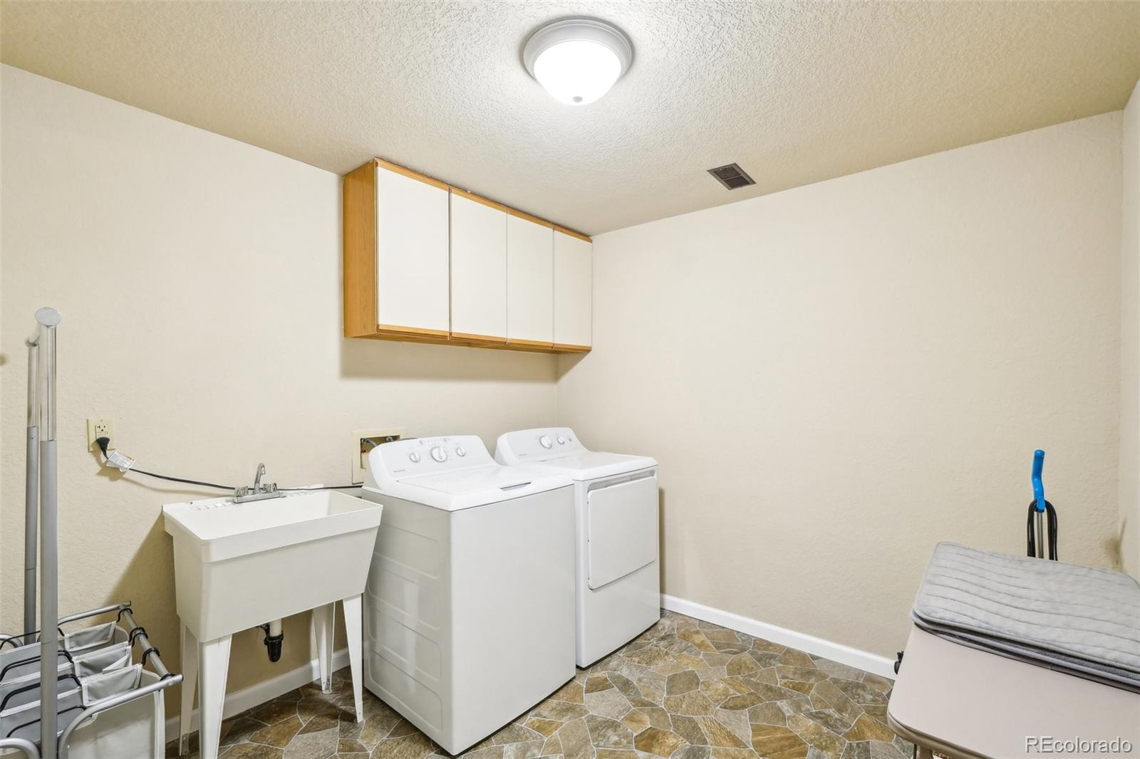 MLS Image #30 for 5435  setters way,colorado springs, Colorado