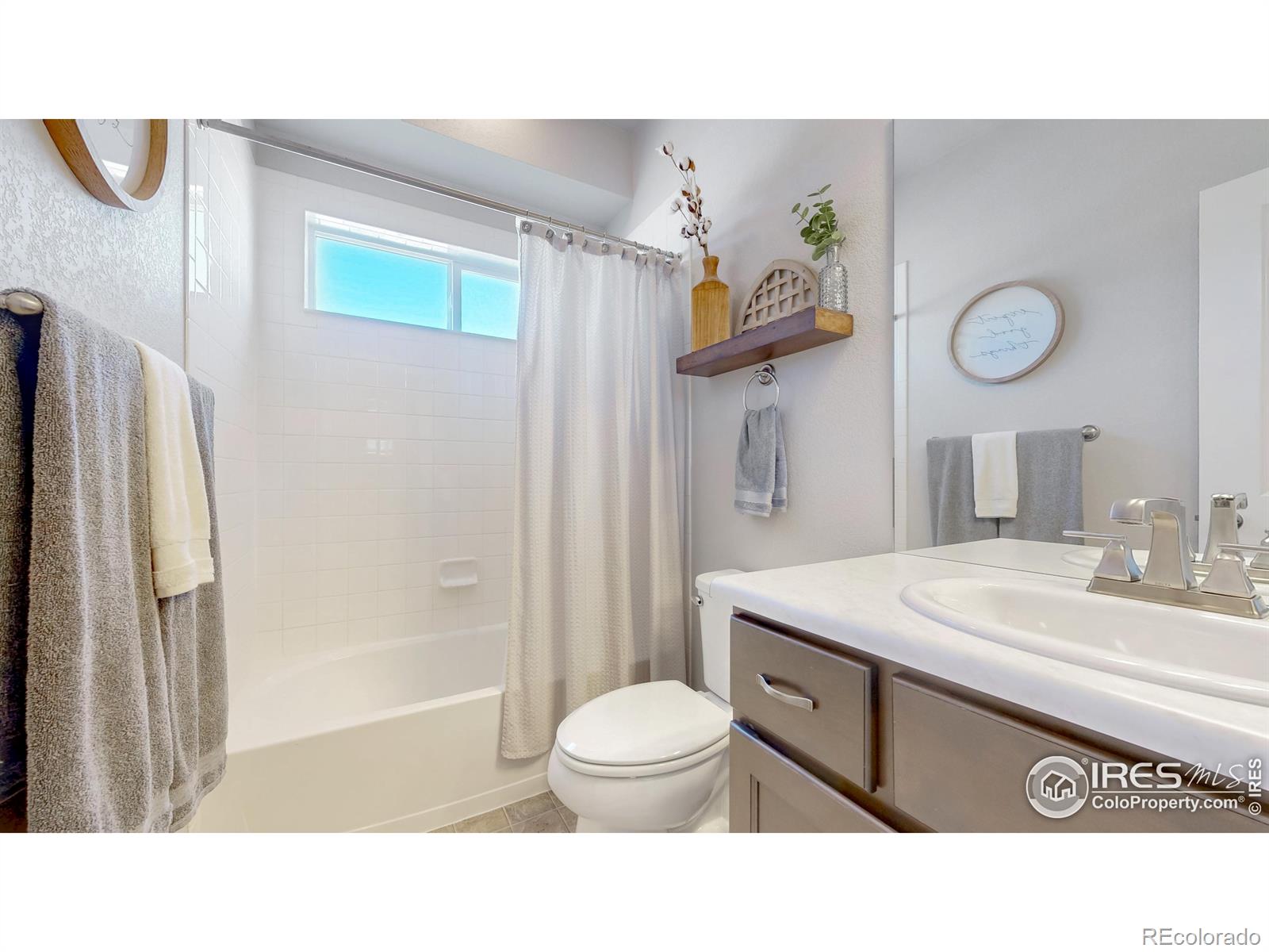 MLS Image #22 for 505  remington drive,hudson, Colorado