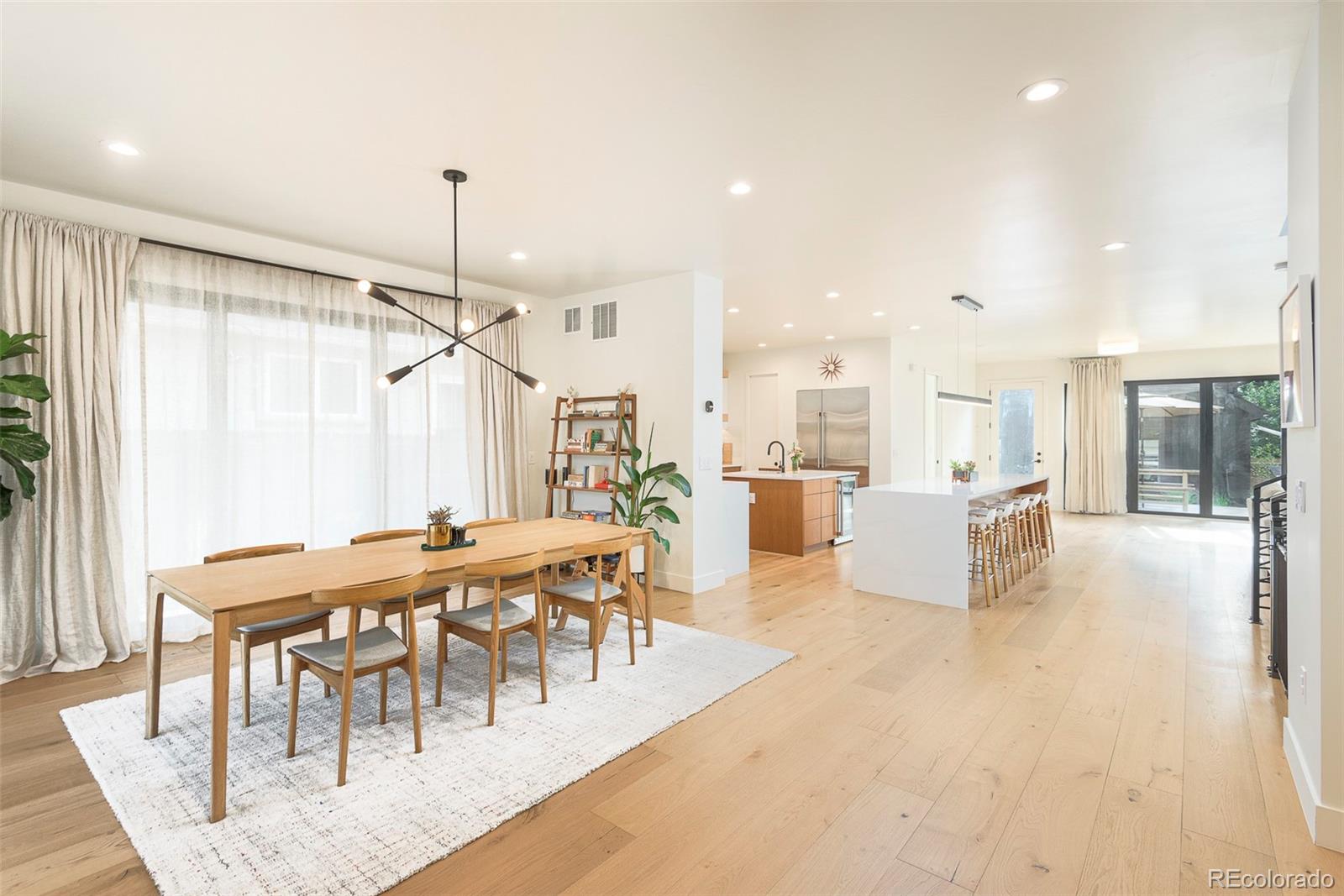 MLS Image #2 for 1983 s logan street,denver, Colorado