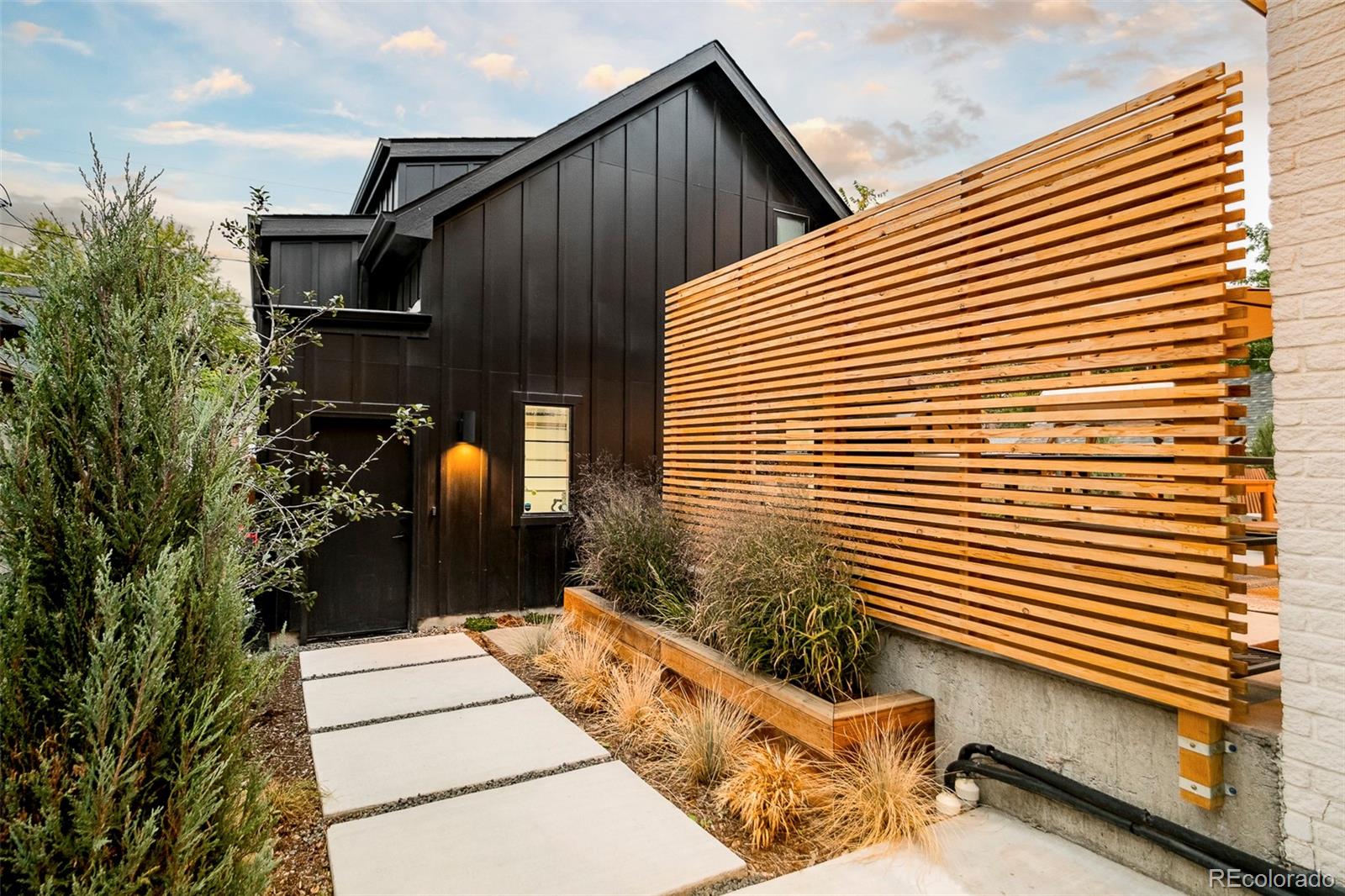 MLS Image #36 for 1983 s logan street,denver, Colorado