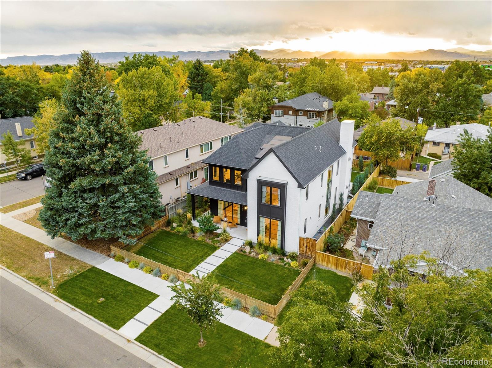 MLS Image #41 for 1983 s logan street,denver, Colorado