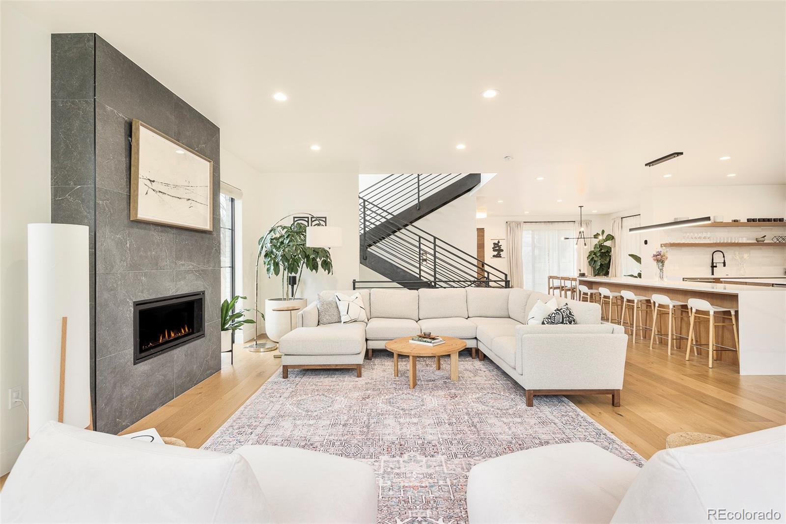 MLS Image #9 for 1983 s logan street,denver, Colorado