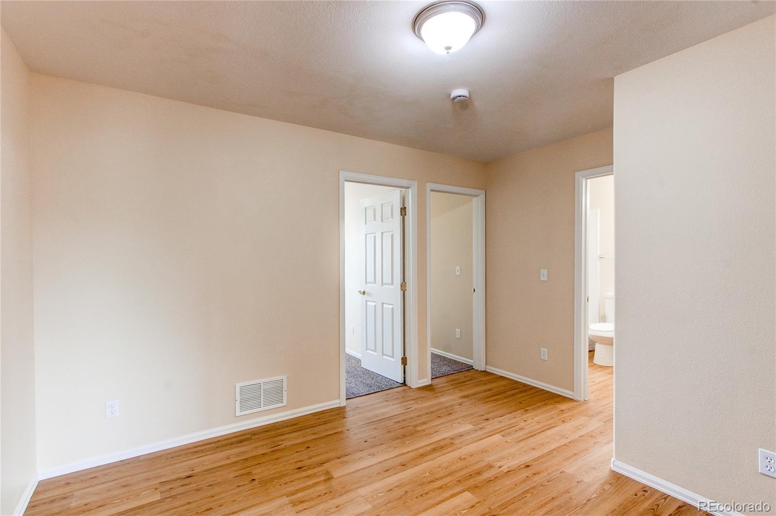 MLS Image #14 for 5549  helena street,denver, Colorado