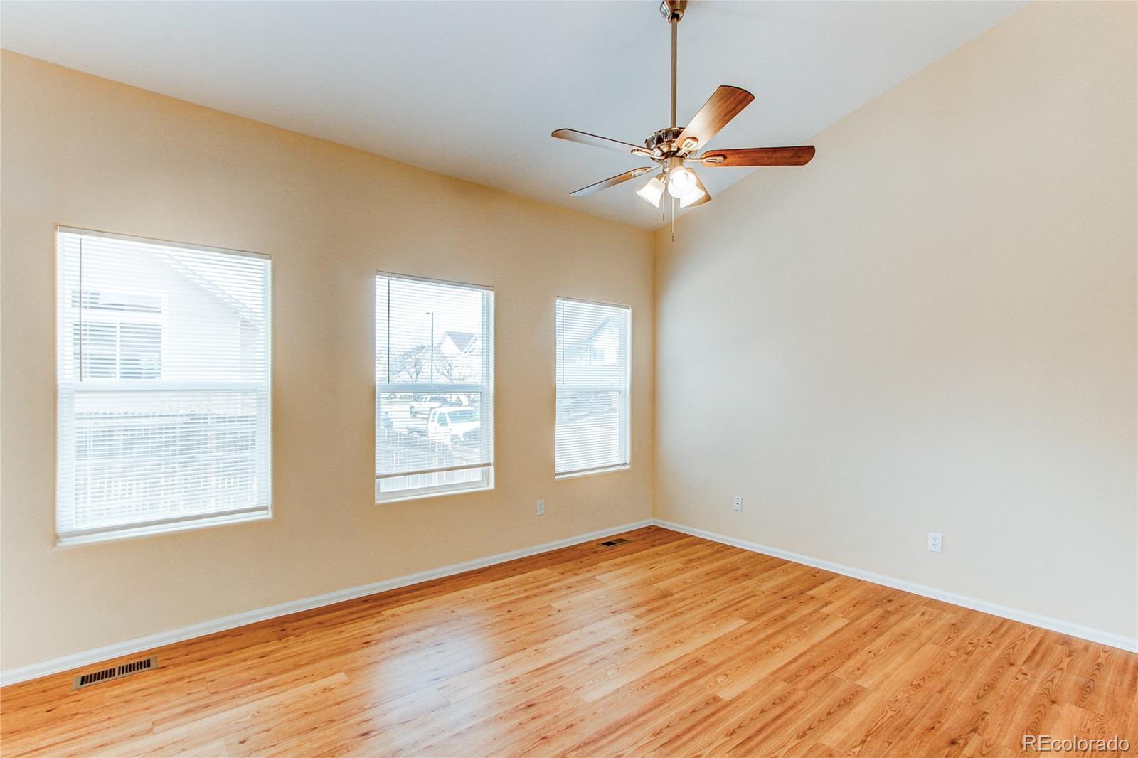 MLS Image #8 for 5549  helena street,denver, Colorado