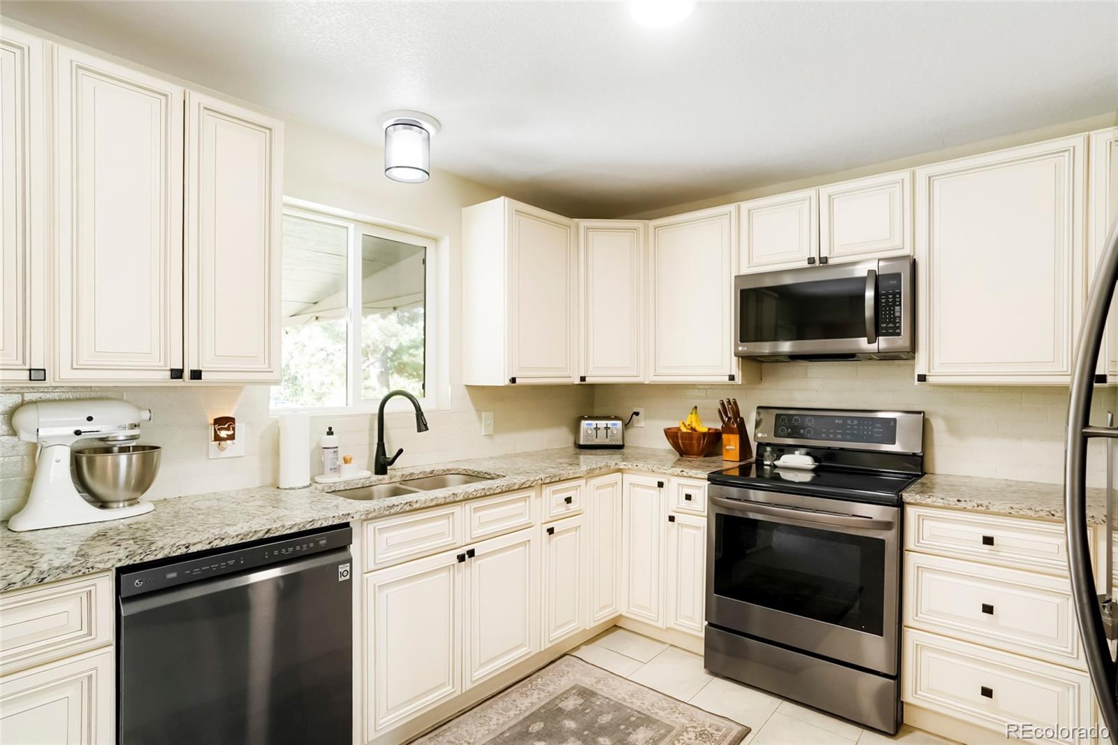 MLS Image #9 for 8276 e easter place,centennial, Colorado