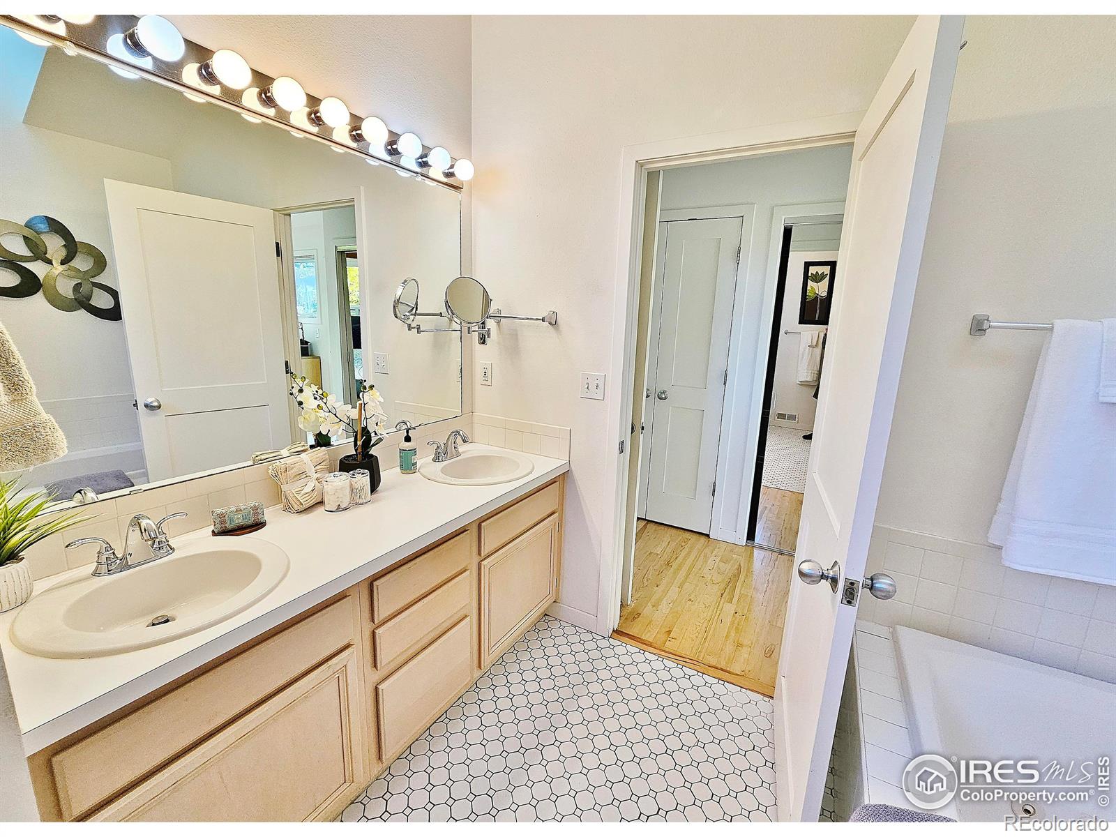 MLS Image #25 for 516  valley view drive,boulder, Colorado
