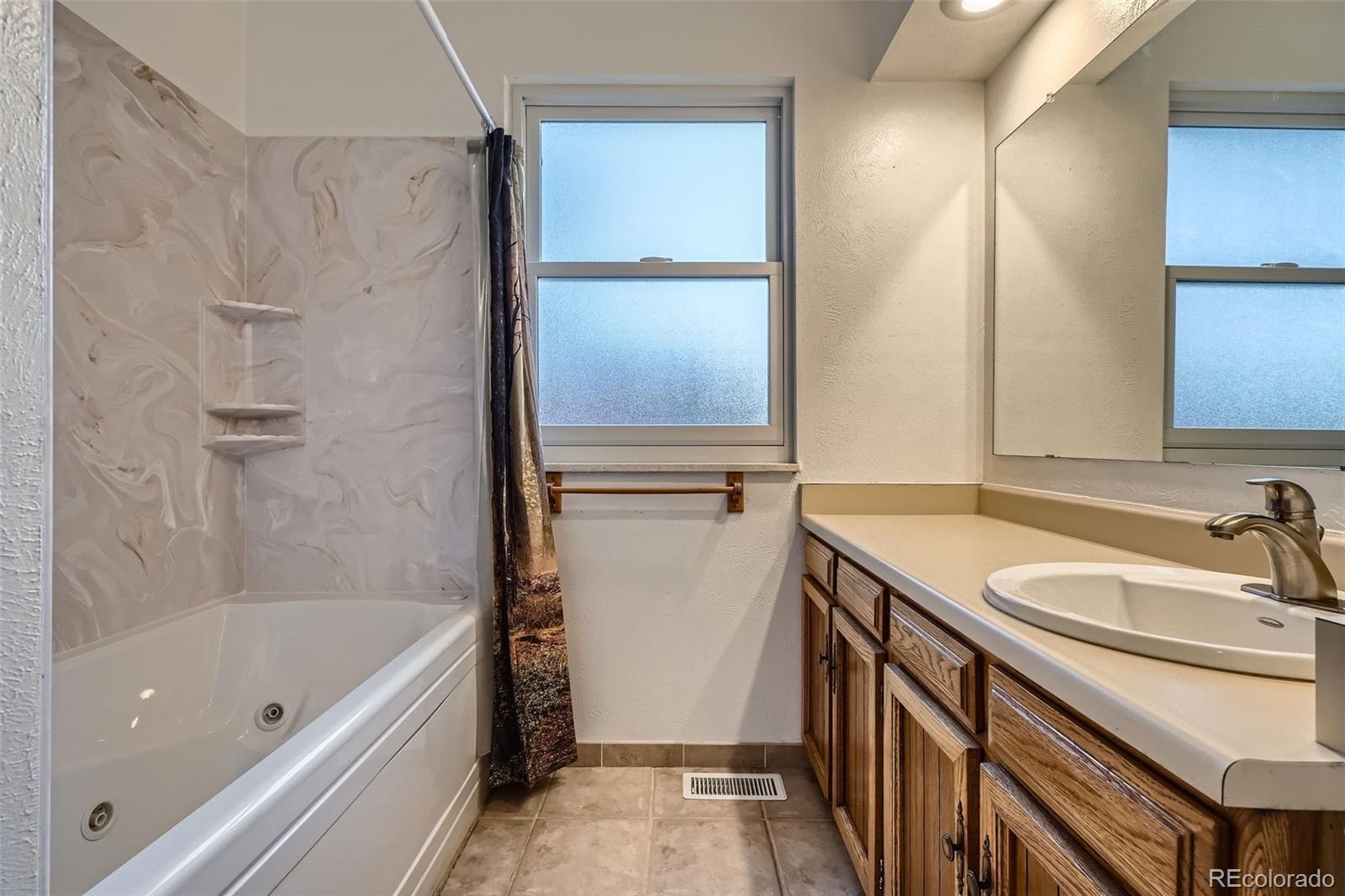 MLS Image #16 for 8068  johnson street,arvada, Colorado