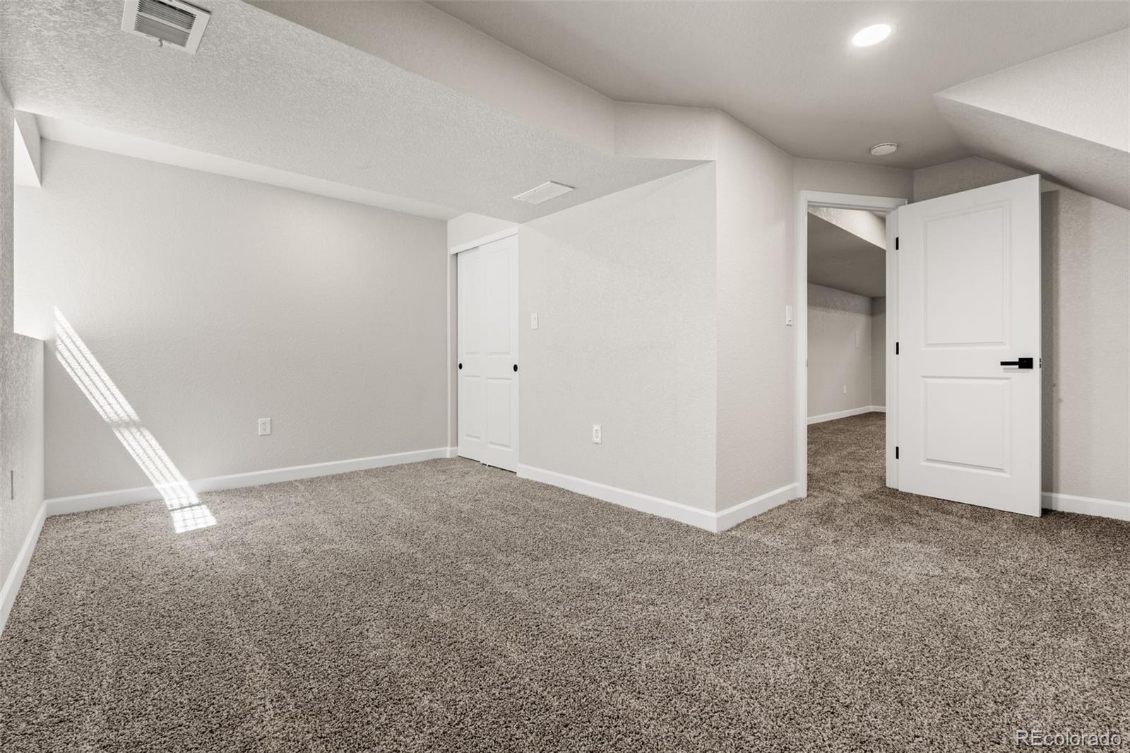 MLS Image #10 for 15875 e custer drive,aurora, Colorado