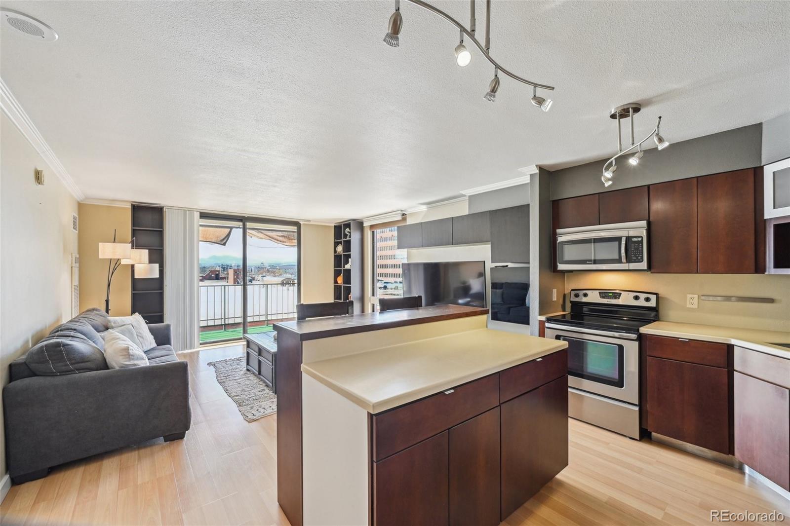 MLS Image #7 for 1301  speer boulevard,denver, Colorado