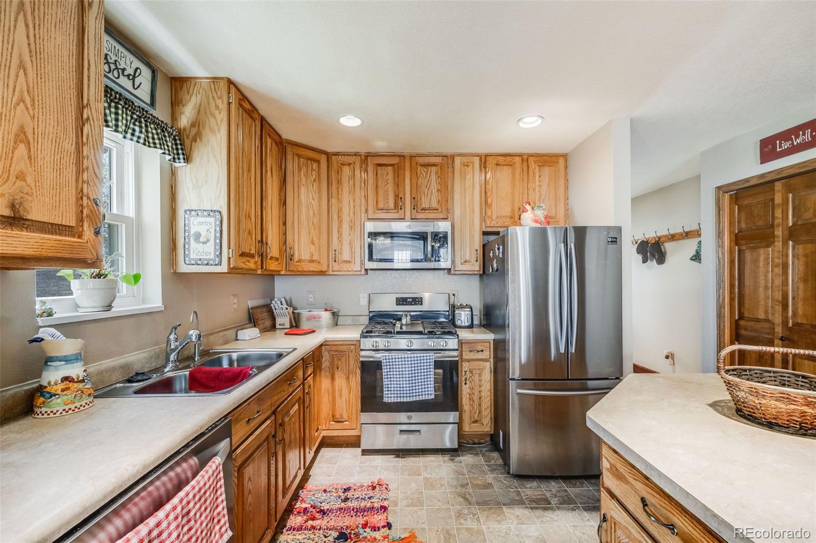 MLS Image #10 for 1328  carriage drive,longmont, Colorado