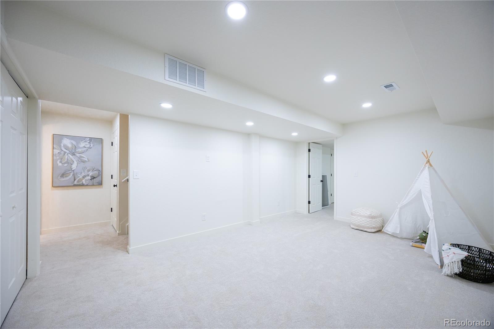 MLS Image #22 for 201  quail ridge circle,highlands ranch, Colorado