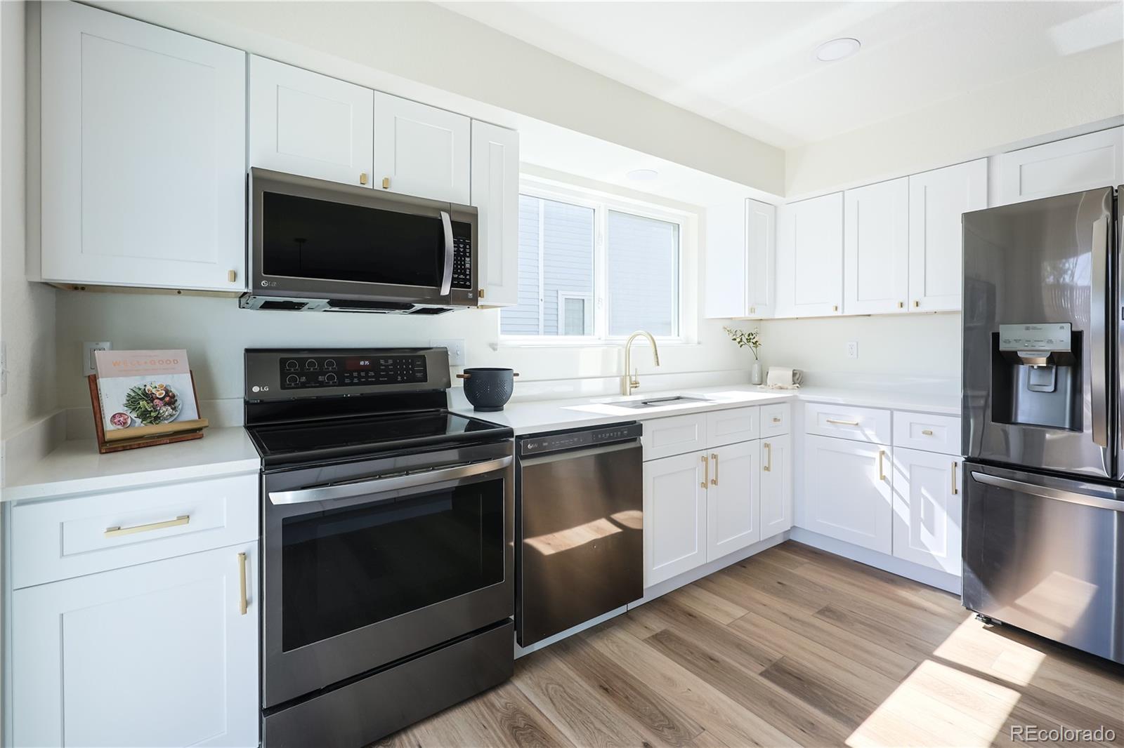 MLS Image #7 for 201  quail ridge circle,highlands ranch, Colorado