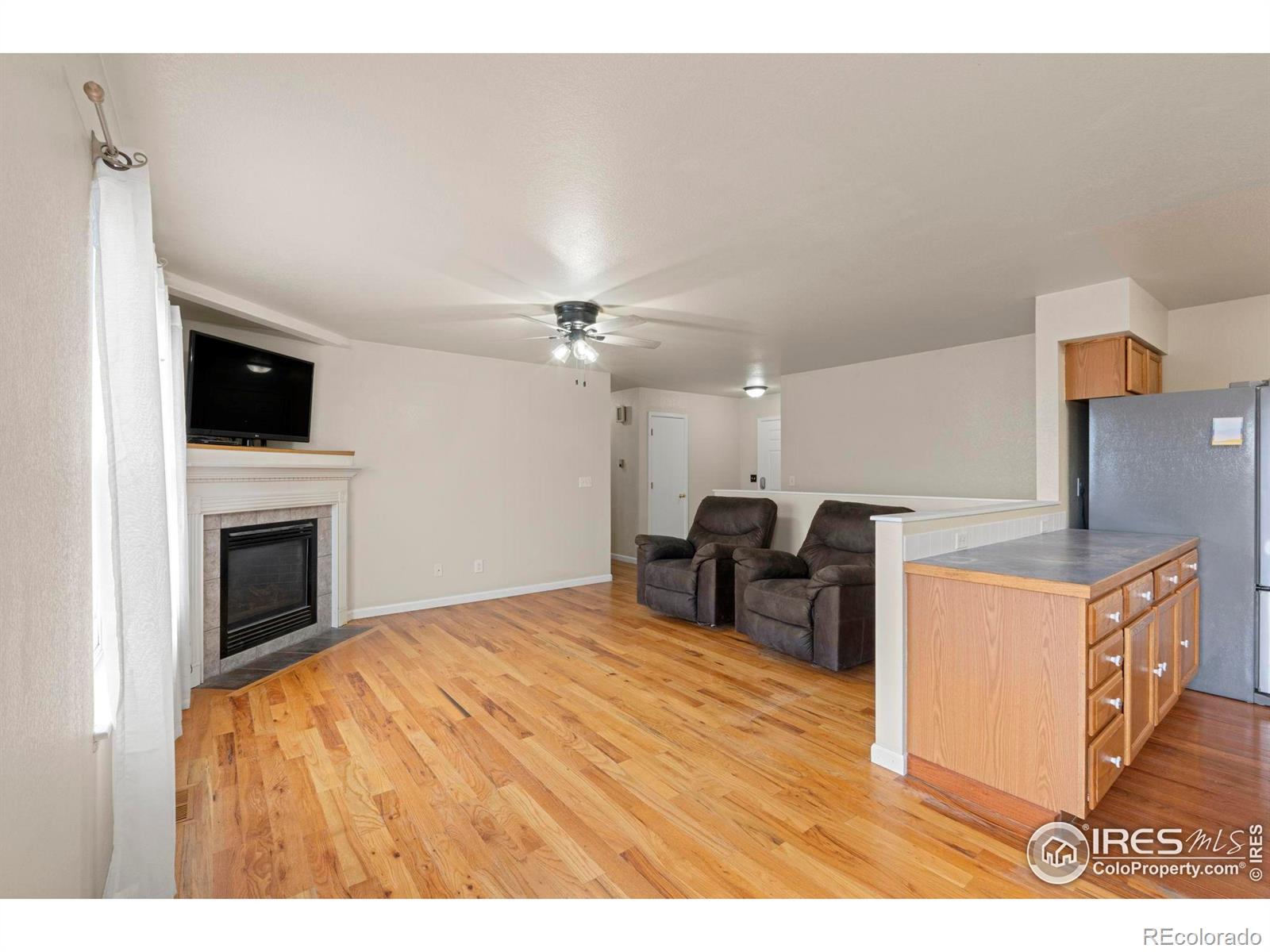MLS Image #3 for 2917  park view drive,evans, Colorado
