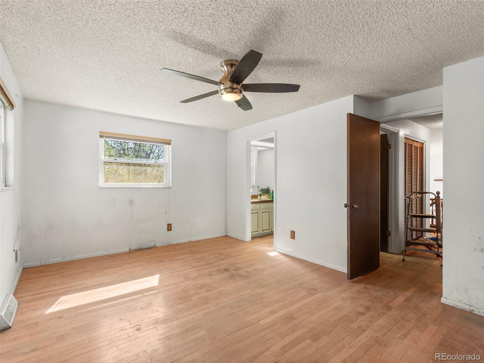 MLS Image #14 for 522 n columbine street,golden, Colorado