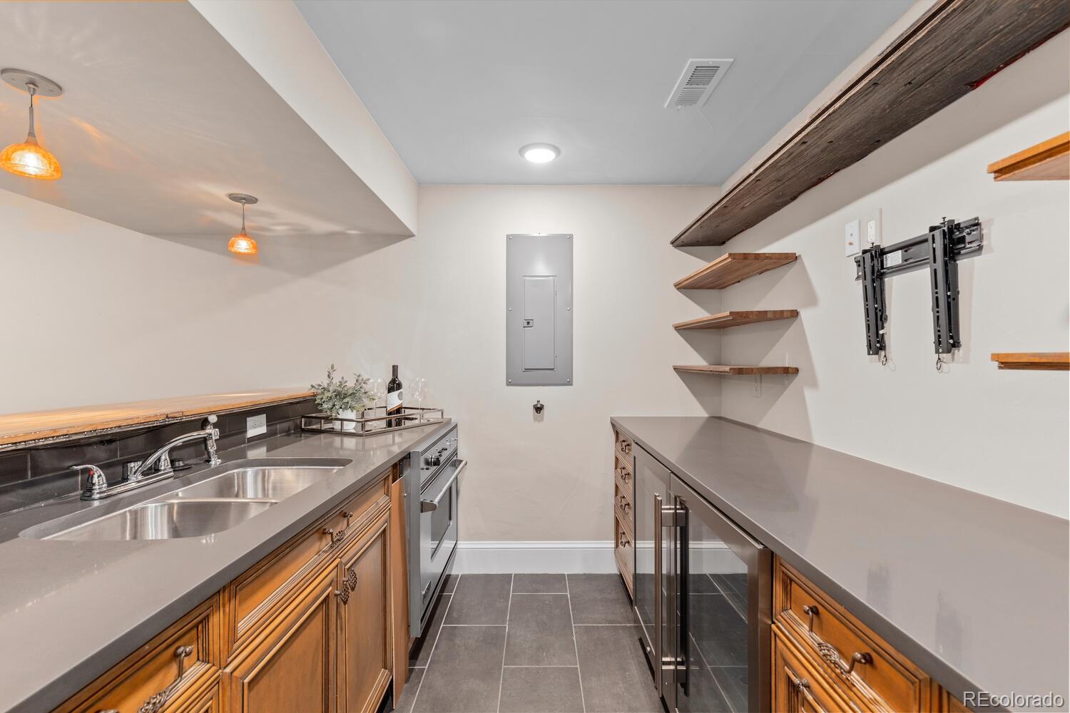 MLS Image #38 for 535 s gilpin street,denver, Colorado
