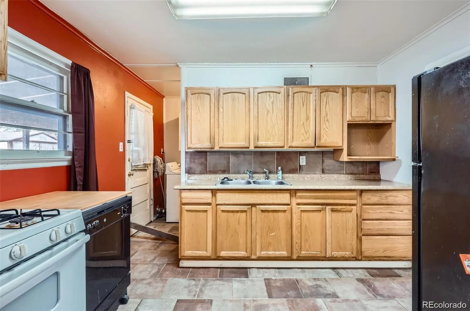 MLS Image #3 for 1931  dayton street,aurora, Colorado