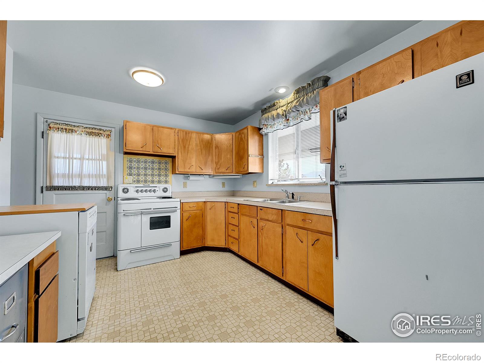 MLS Image #10 for 832  fox hill court,boulder, Colorado