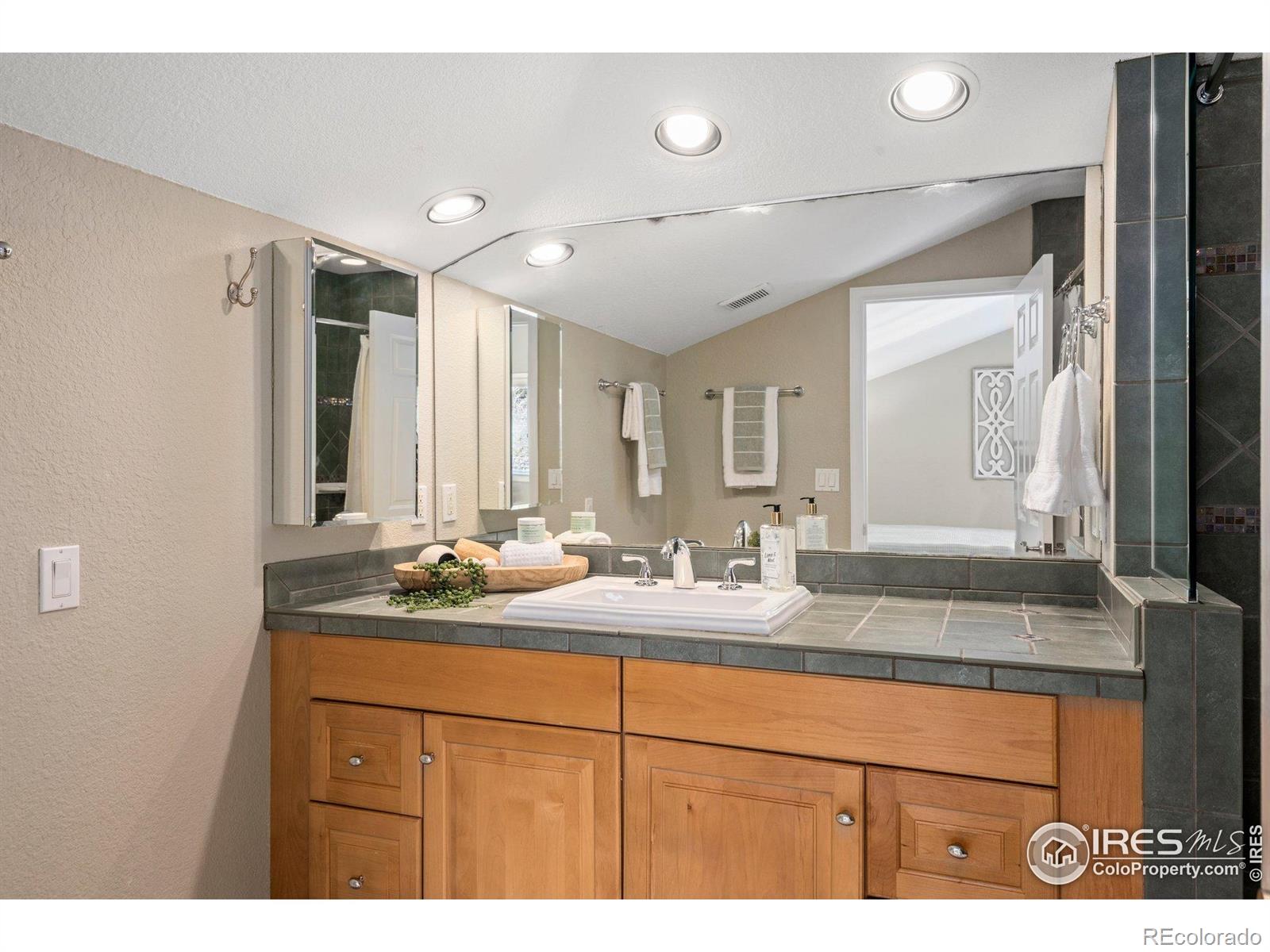 MLS Image #18 for 1490  periwinkle drive,boulder, Colorado
