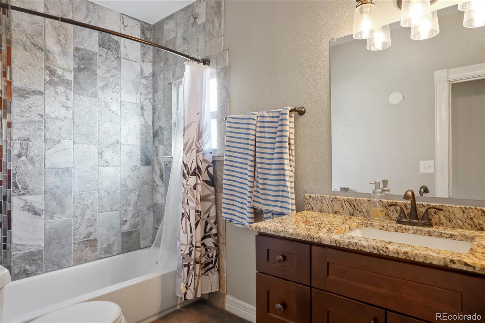 MLS Image #10 for 2253 s fox street,denver, Colorado