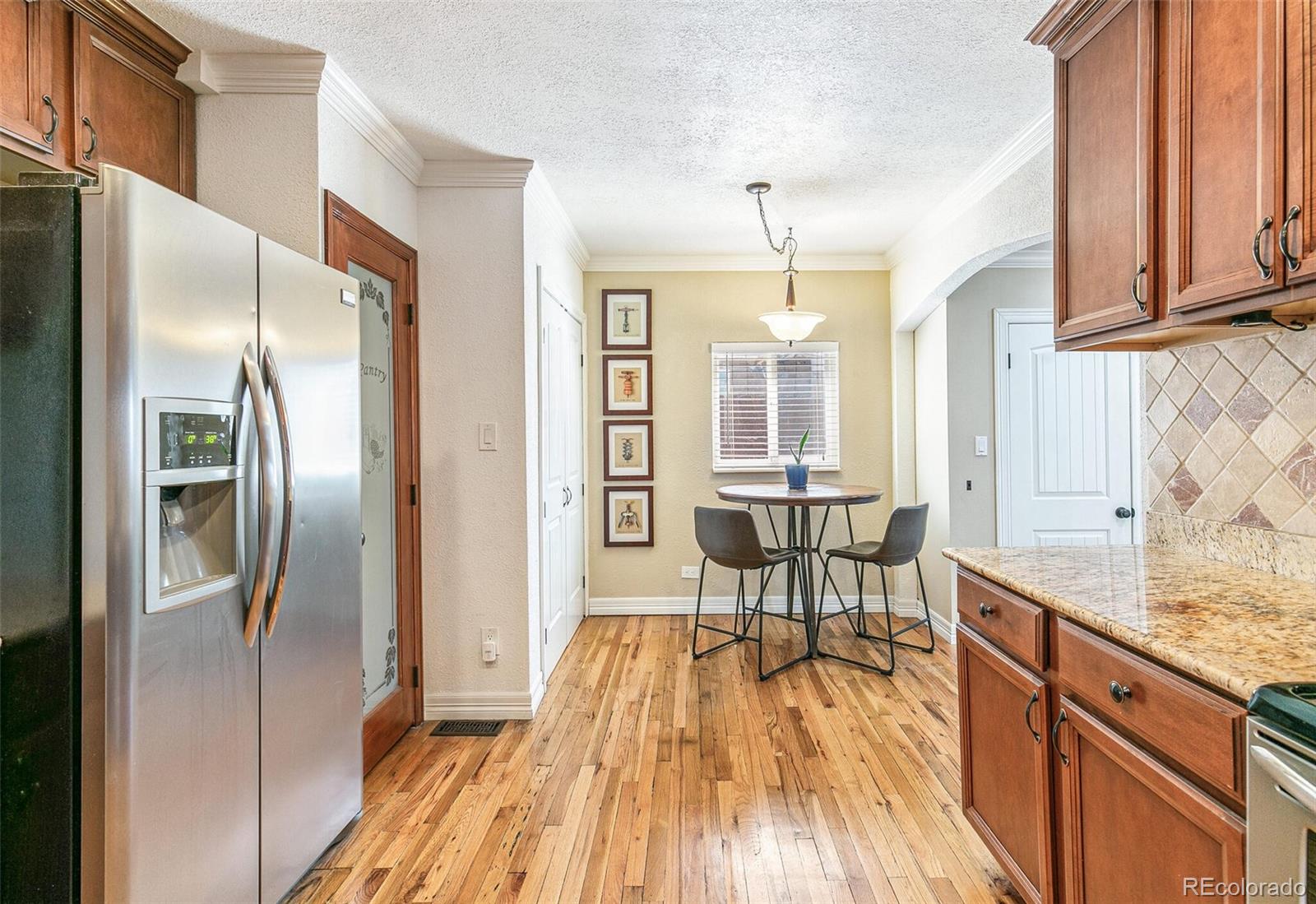 MLS Image #11 for 3005  richard allen court,denver, Colorado