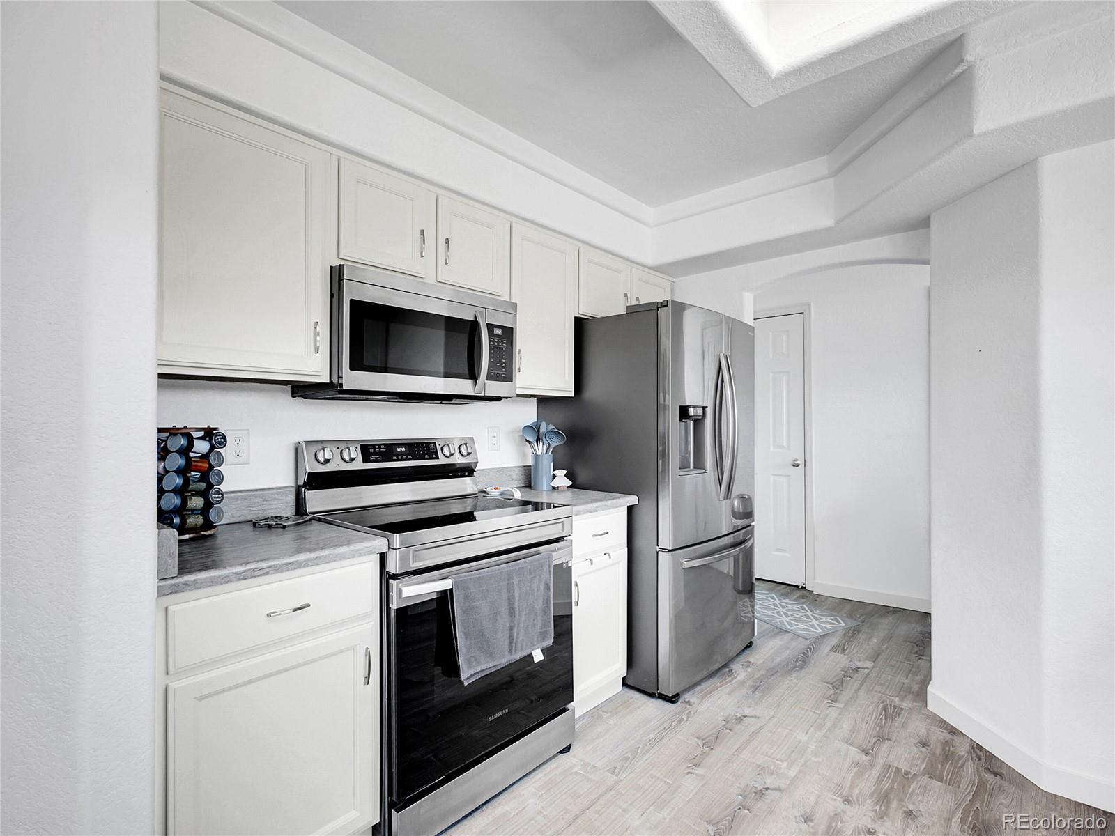 MLS Image #15 for 20069  mitchell circle,denver, Colorado