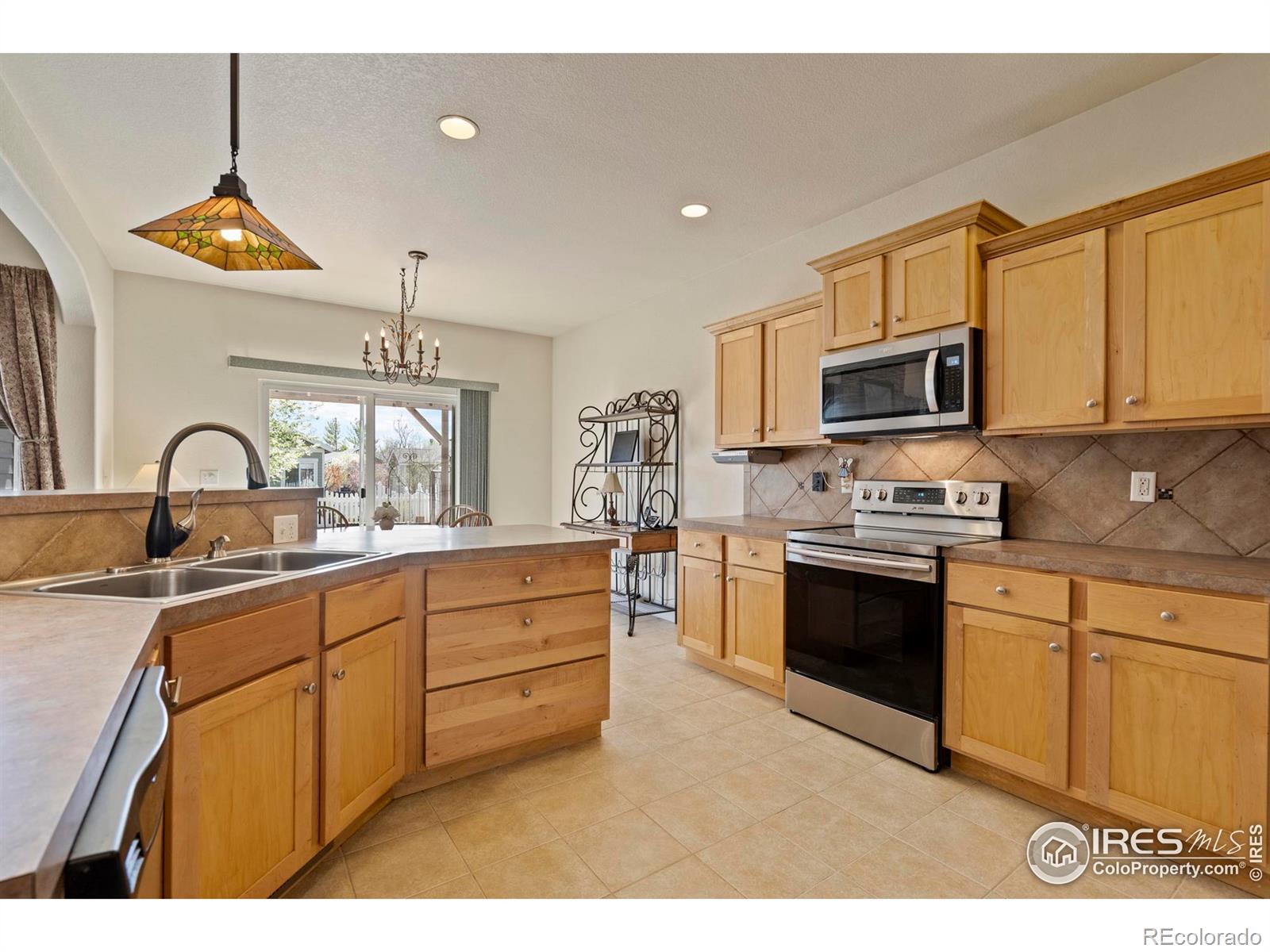 MLS Image #10 for 1041  grand avenue,windsor, Colorado