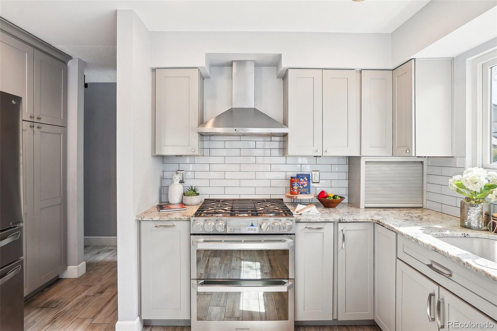 MLS Image #14 for 13071  emerson street,thornton, Colorado