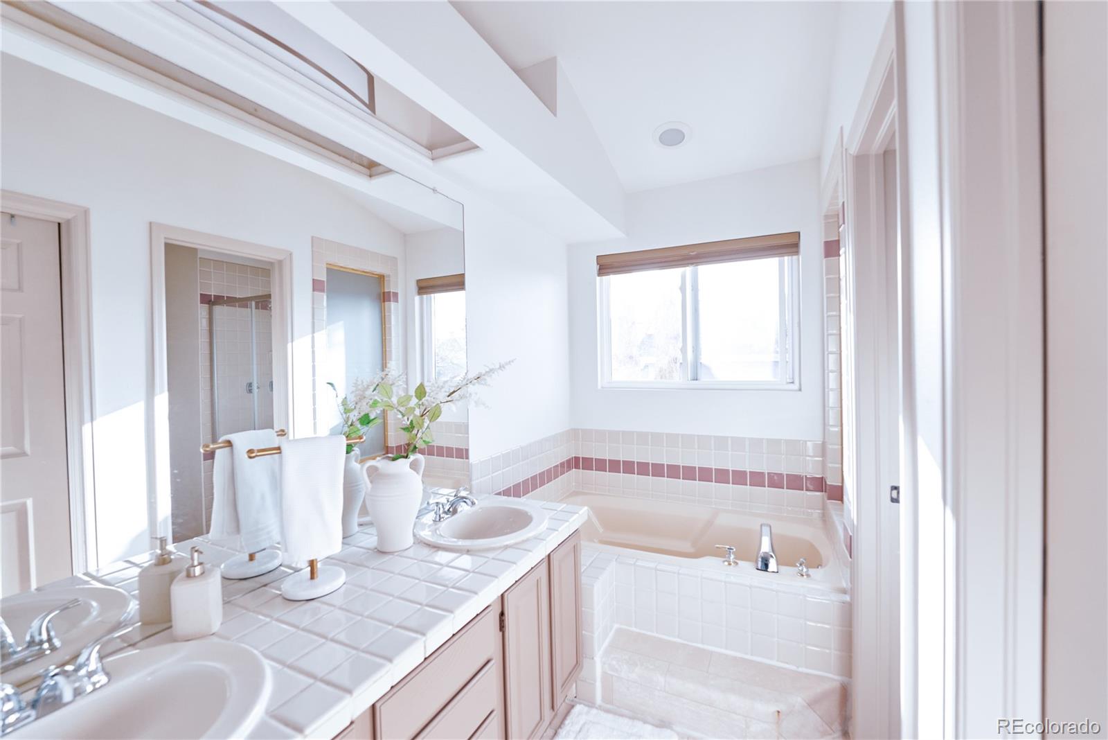 MLS Image #23 for 1431  beacon hill drive,highlands ranch, Colorado