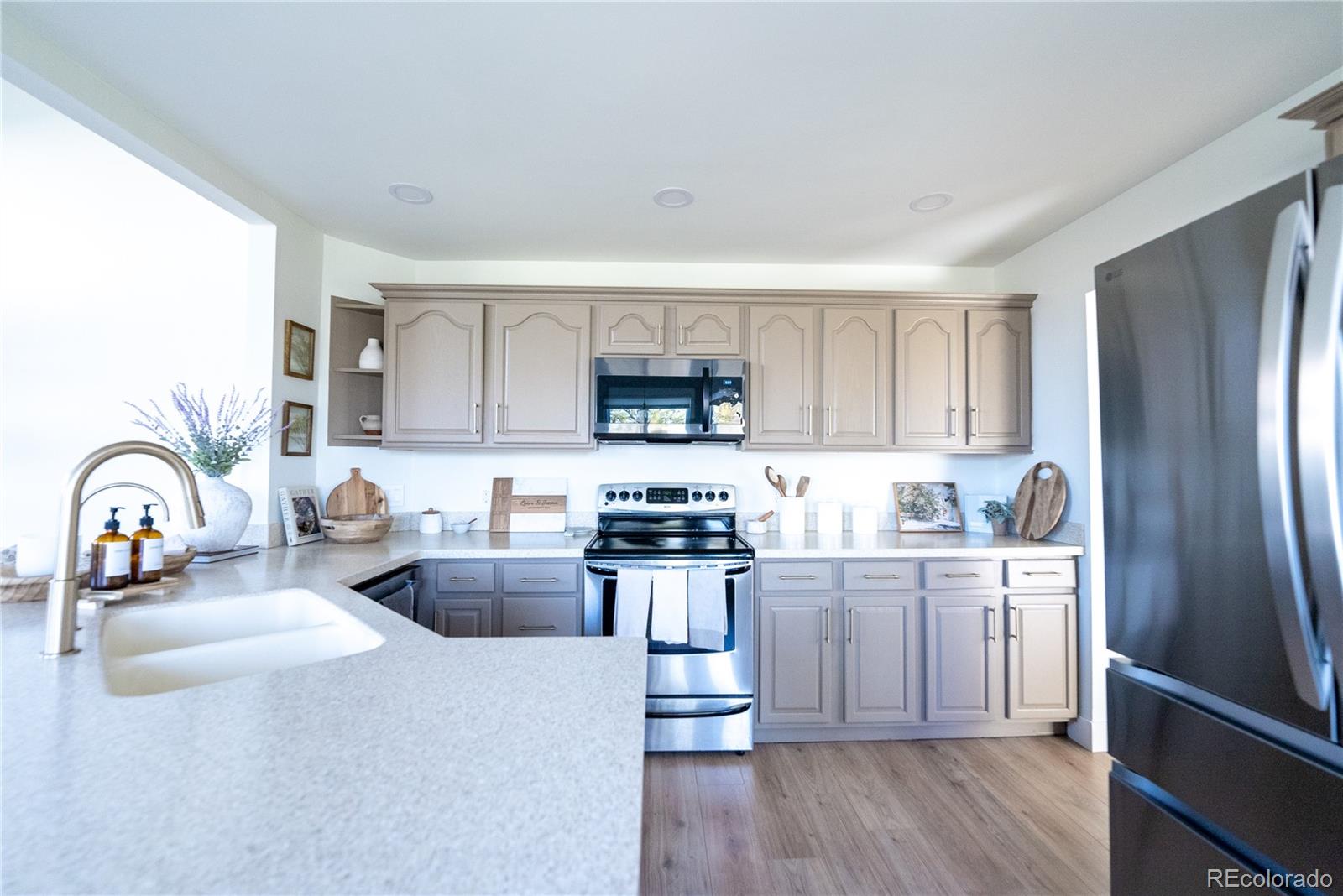 MLS Image #8 for 1431  beacon hill drive,highlands ranch, Colorado