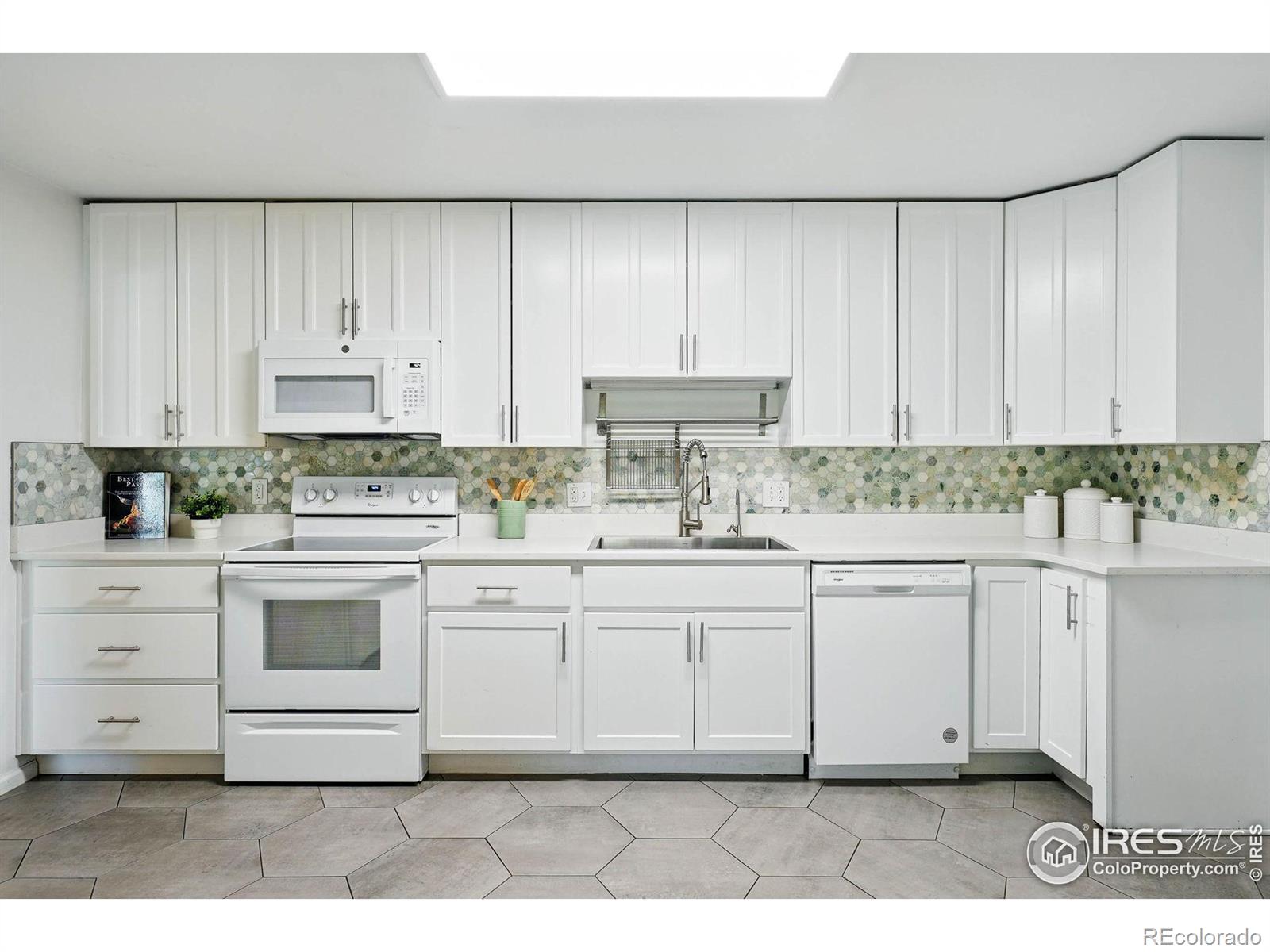 MLS Image #12 for 2511  brentwood street,lakewood, Colorado