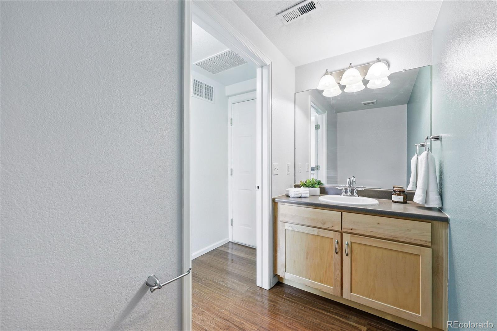 MLS Image #12 for 13122  grant circle,thornton, Colorado
