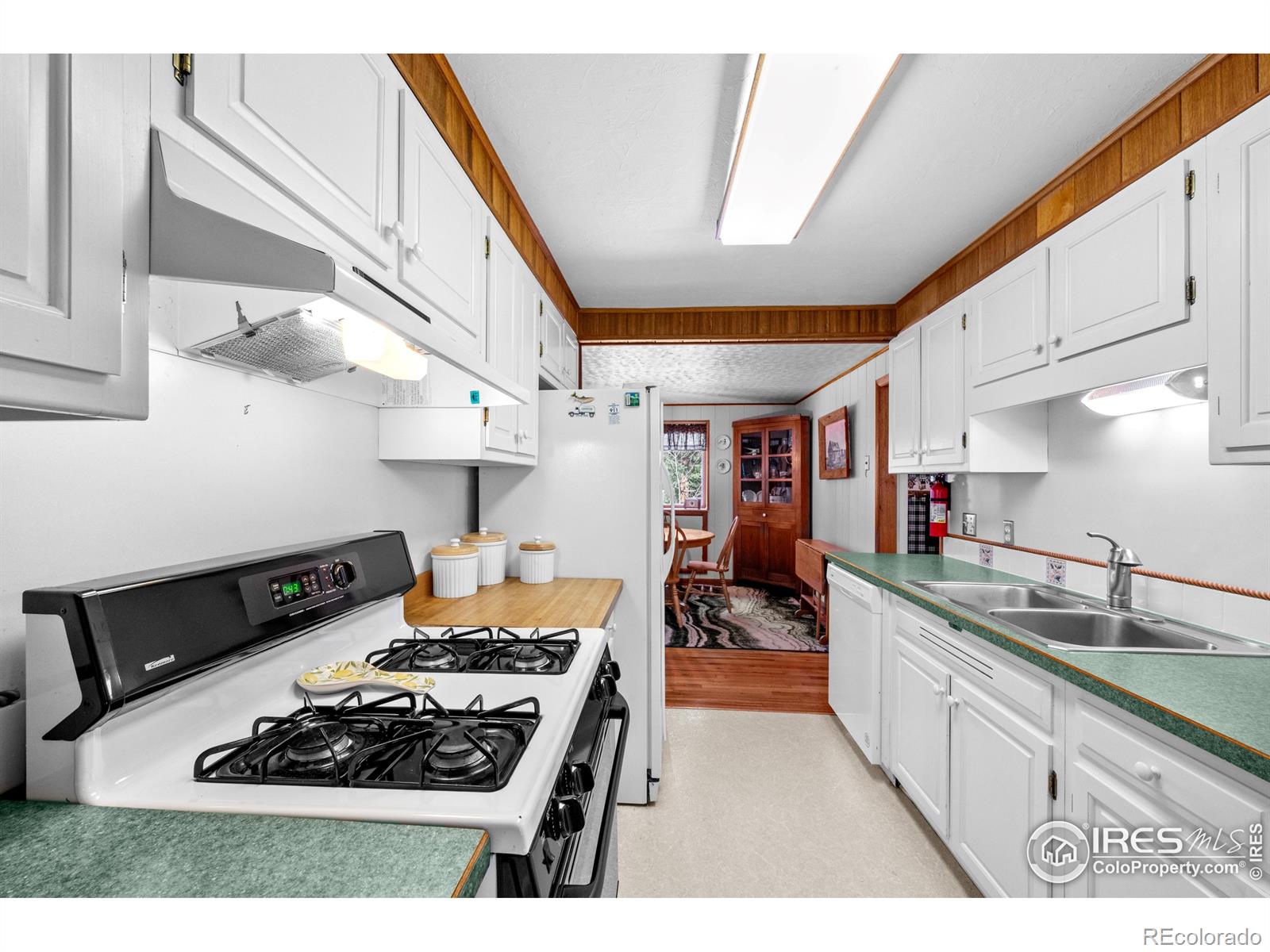 MLS Image #11 for 430  hickory drive,lyons, Colorado