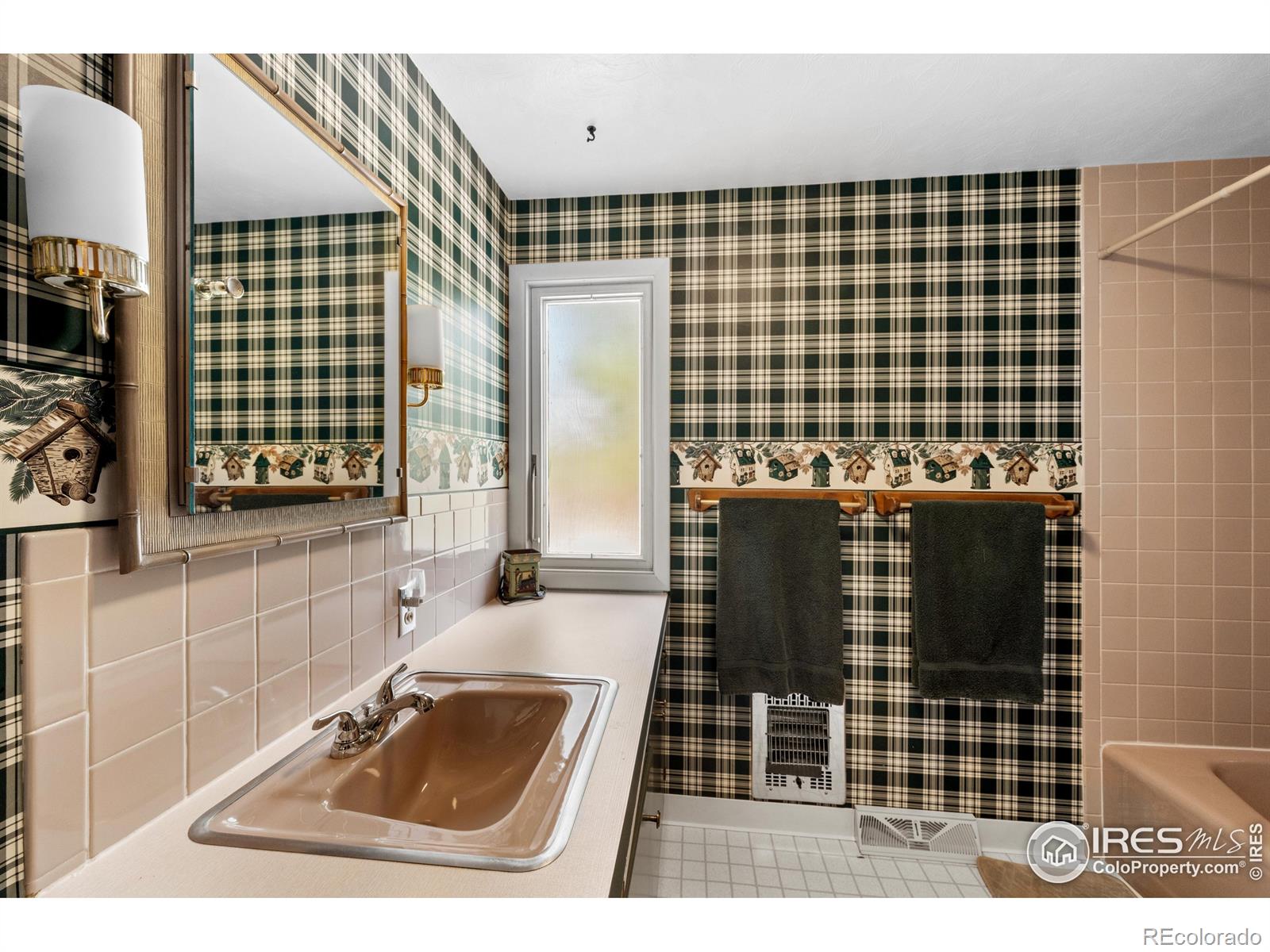 MLS Image #18 for 430  hickory drive,lyons, Colorado