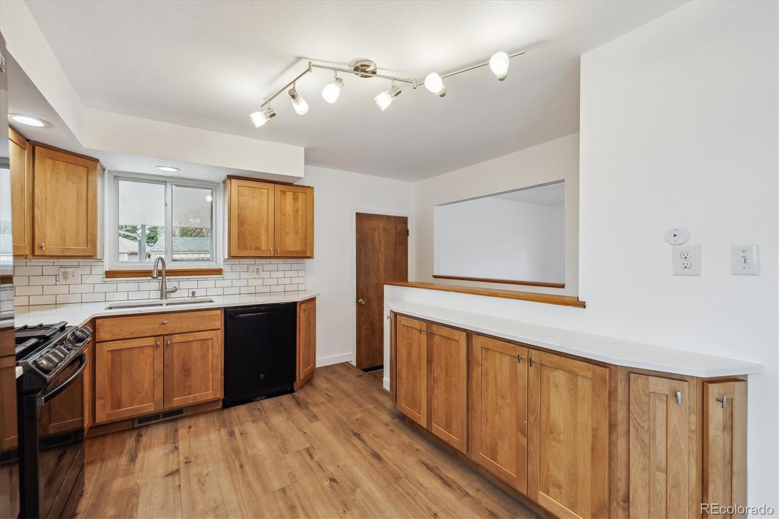 MLS Image #6 for 6609 w mexico place,lakewood, Colorado
