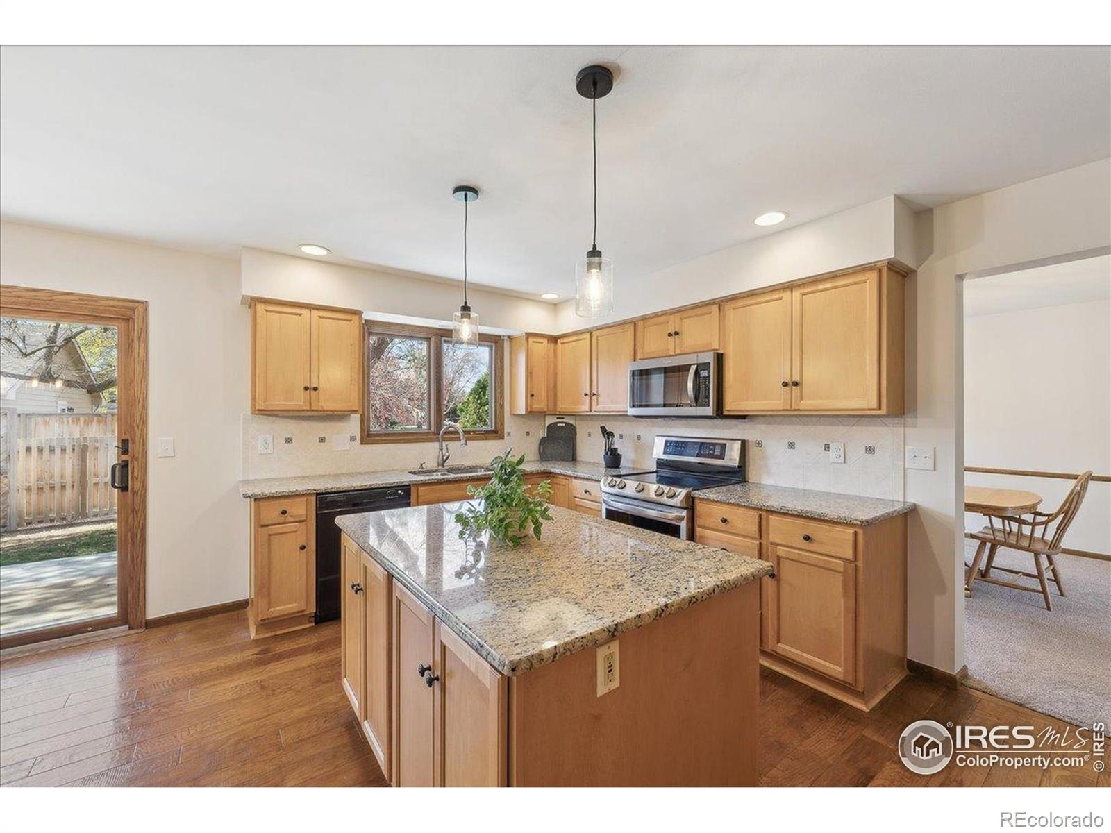 MLS Image #3 for 1501  quail hollow court,fort collins, Colorado