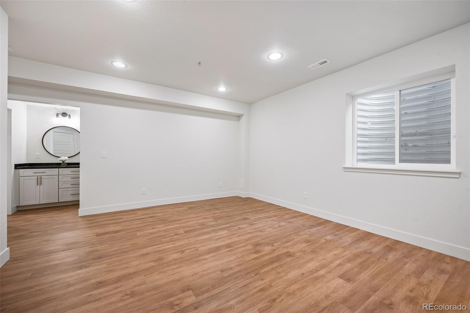 MLS Image #24 for 9007 e 60th avenue,denver, Colorado