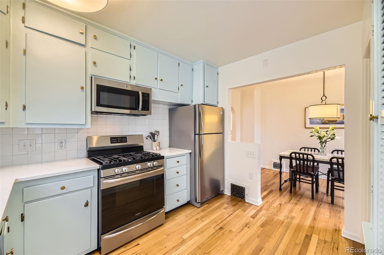 MLS Image #10 for 944 s euclid way,denver, Colorado