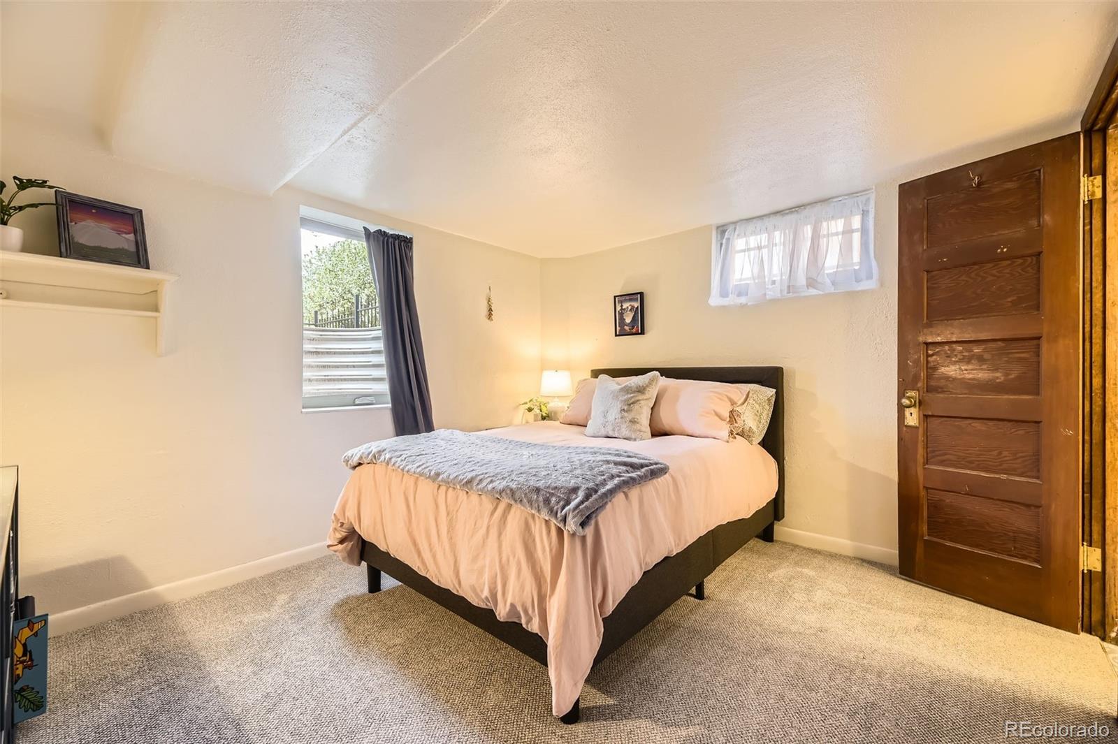MLS Image #17 for 944 s euclid way,denver, Colorado