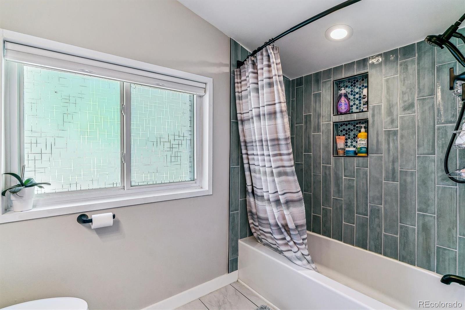 MLS Image #25 for 1325 s ivy way,denver, Colorado