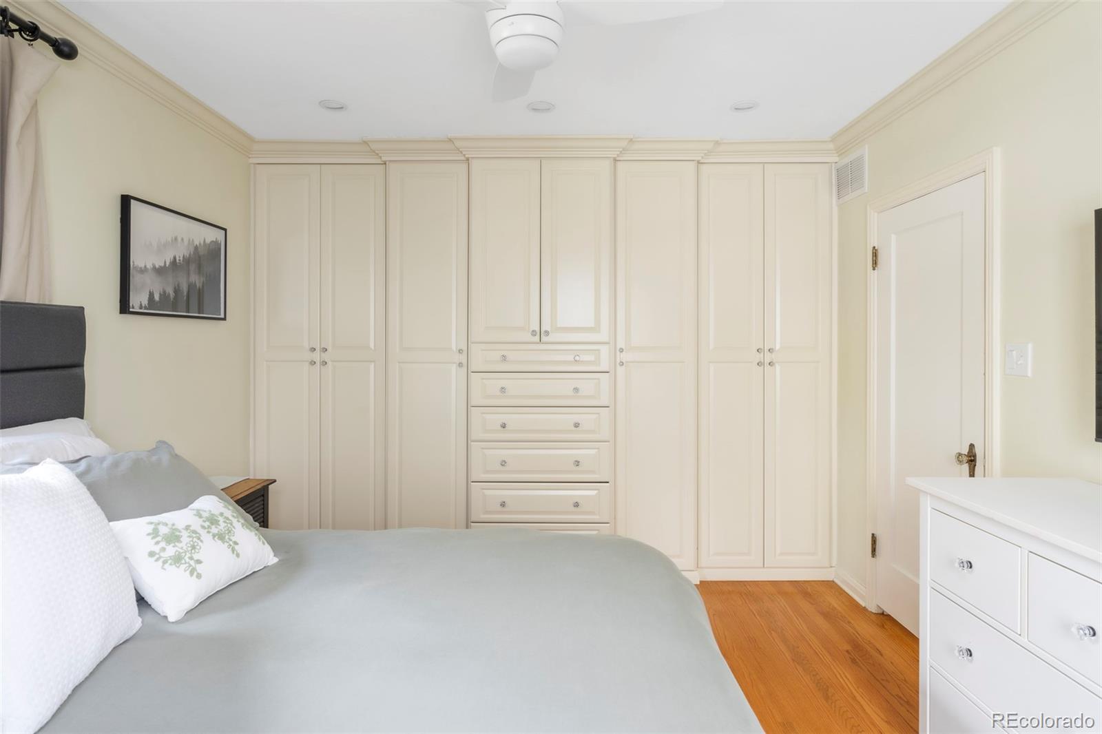MLS Image #12 for 1055 s clayton way,denver, Colorado